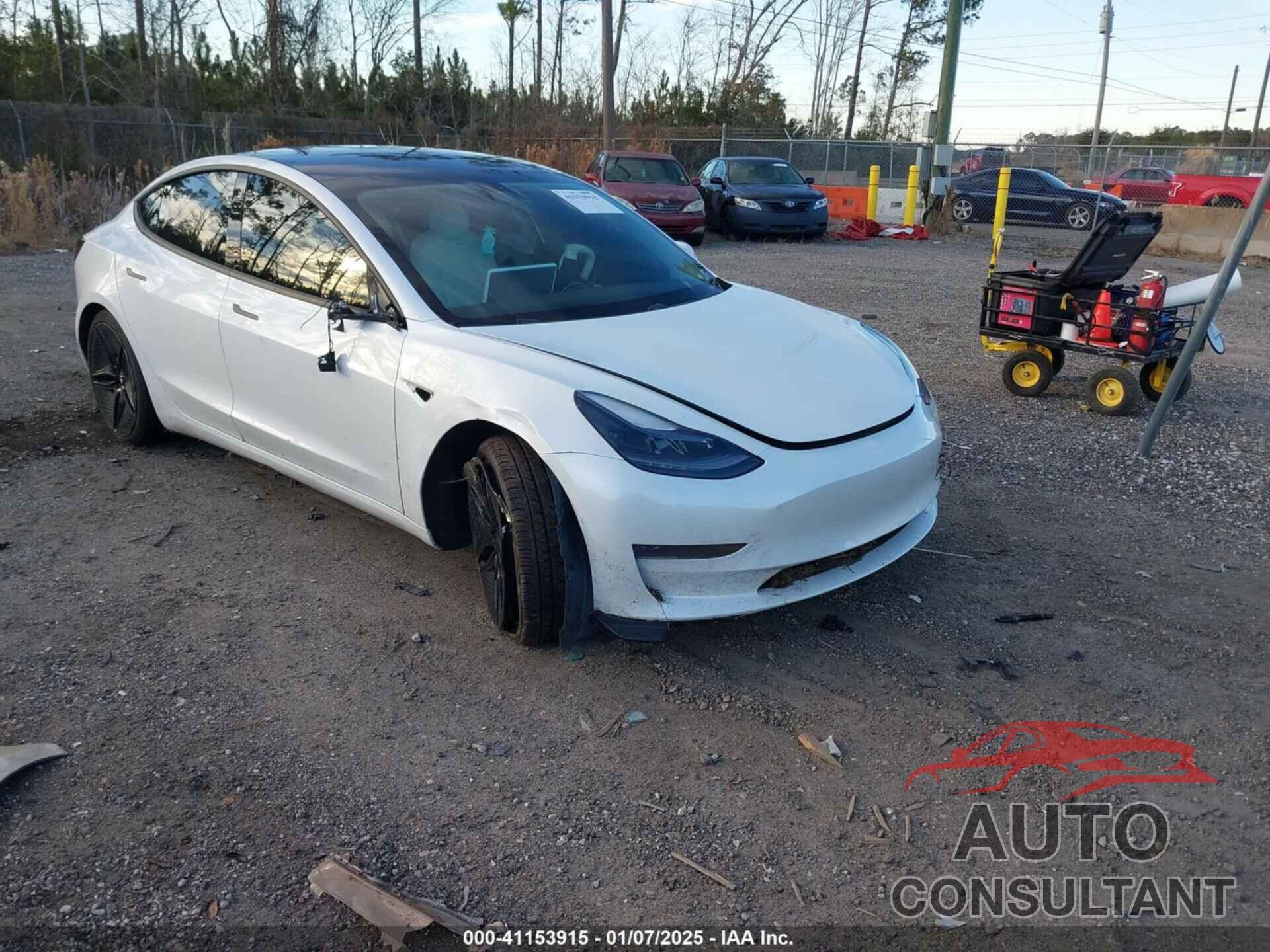 TESLA MODEL 3 2021 - 5YJ3E1EA2MF920502