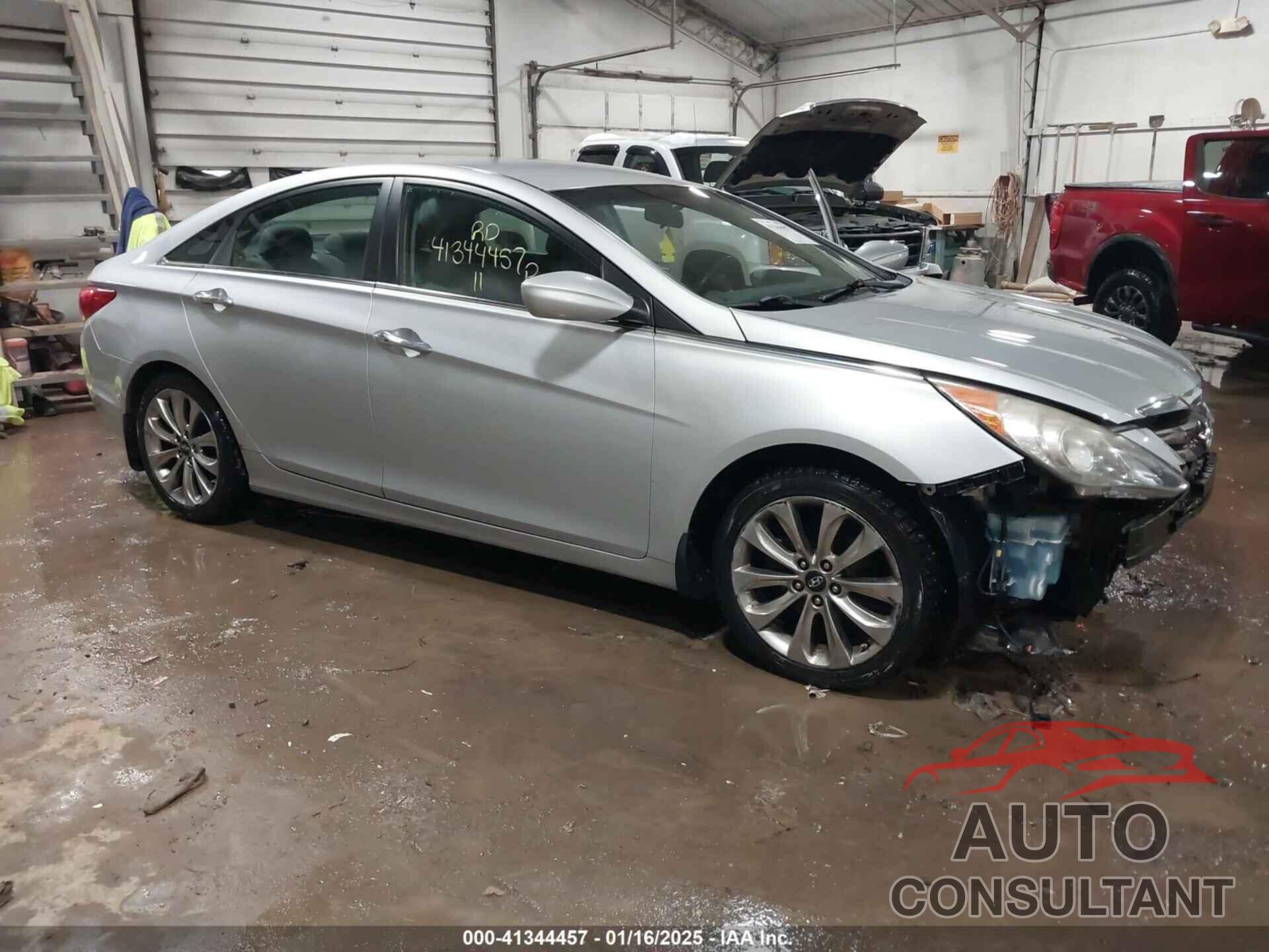 HYUNDAI SONATA 2011 - 5NPEC4AC1BH111966