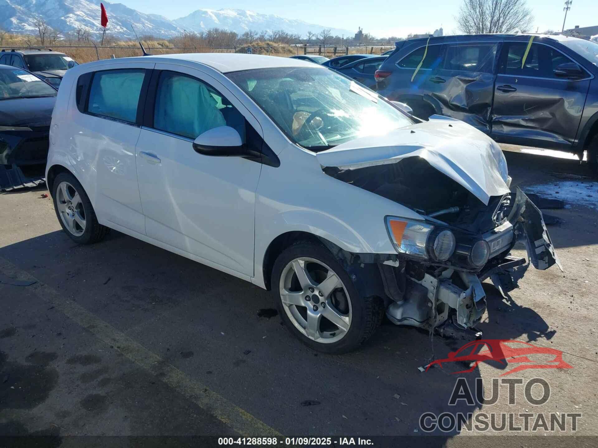 CHEVROLET SONIC 2013 - 1G1JE6SH7D4139965