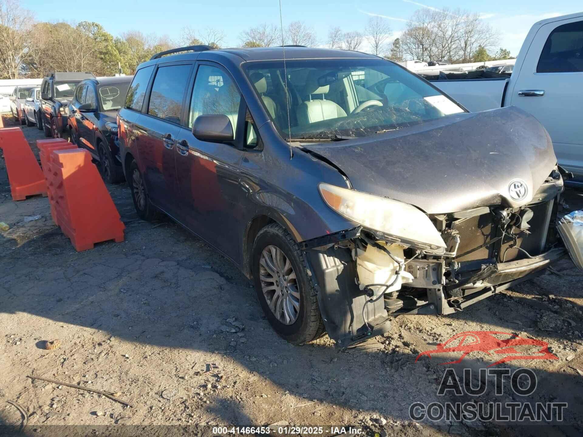 TOYOTA SIENNA 2014 - 5TDYK3DC2ES412072