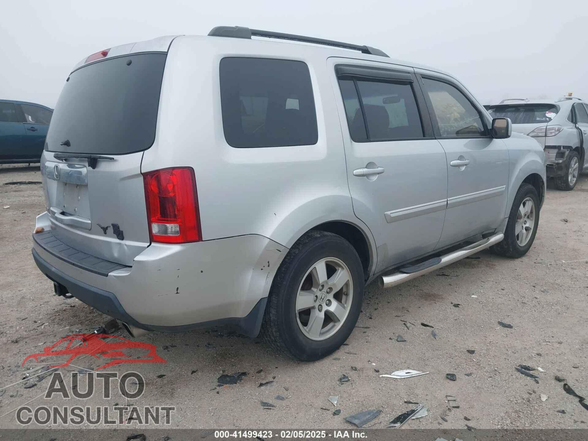 HONDA PILOT 2010 - 5FNYF3H41AB003681