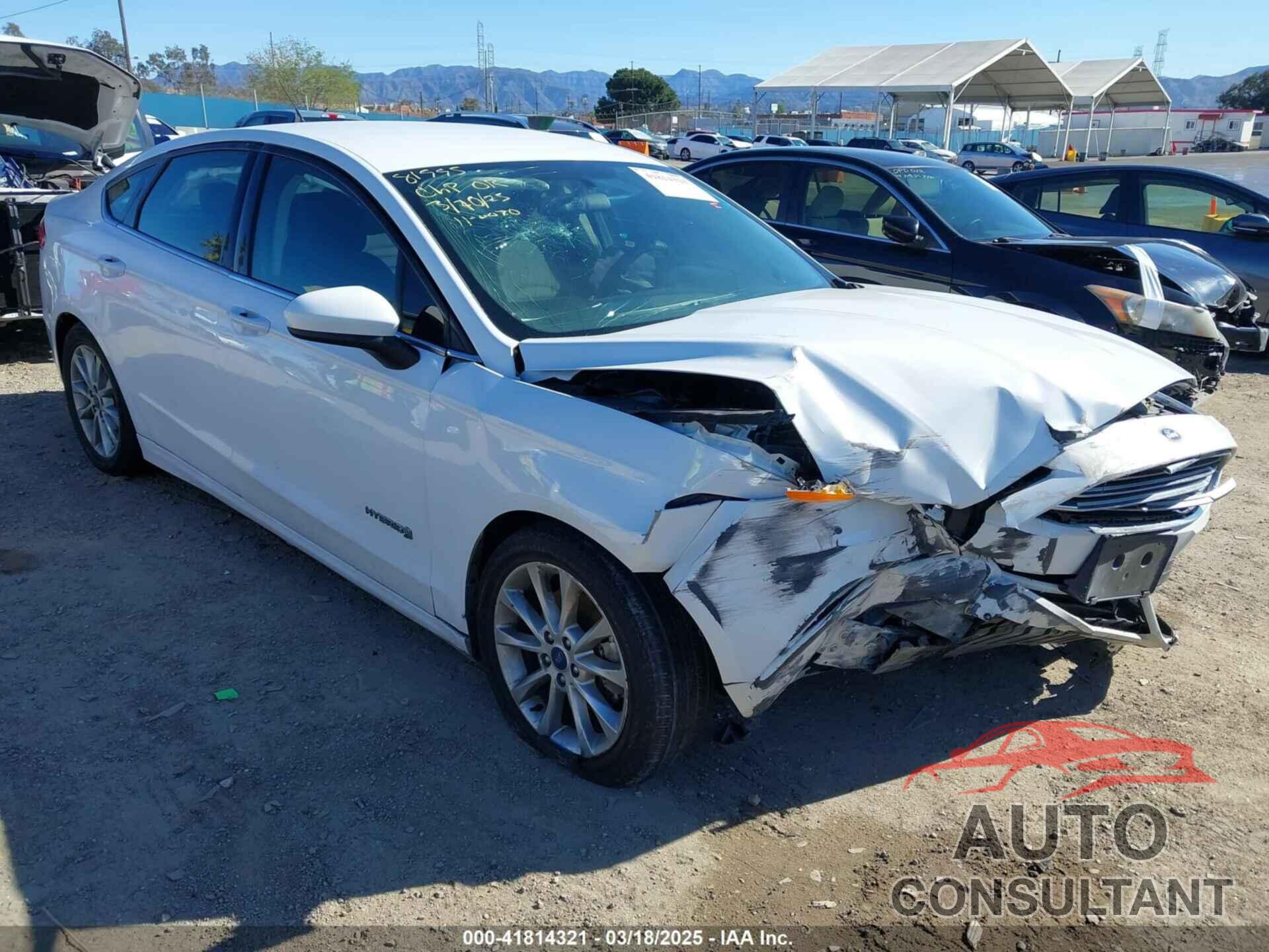 FORD FUSION HYBRID 2018 - 3FA6P0LU3JR102971