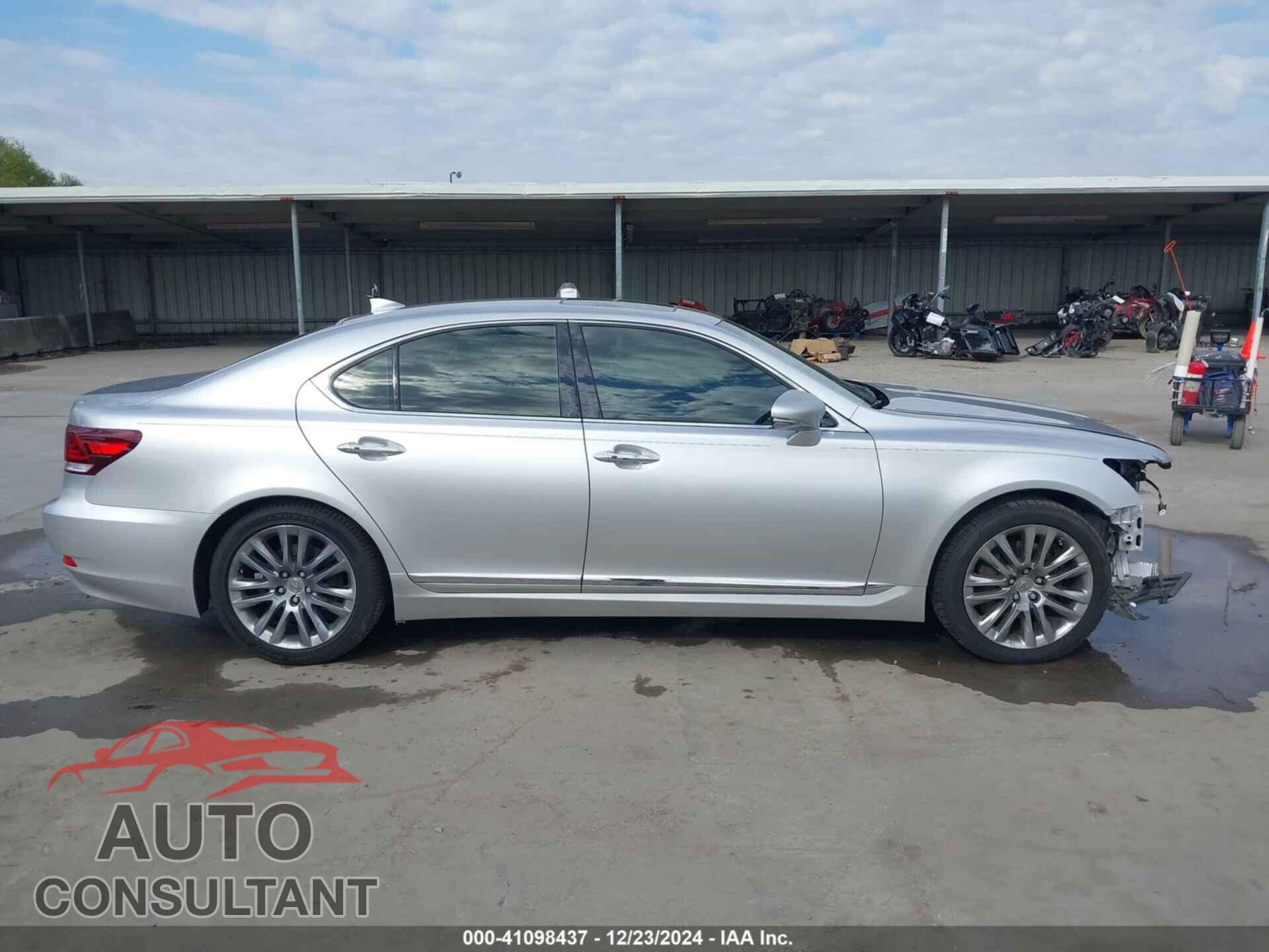 LEXUS LS 460 2017 - JTHBL5EF8H5144547