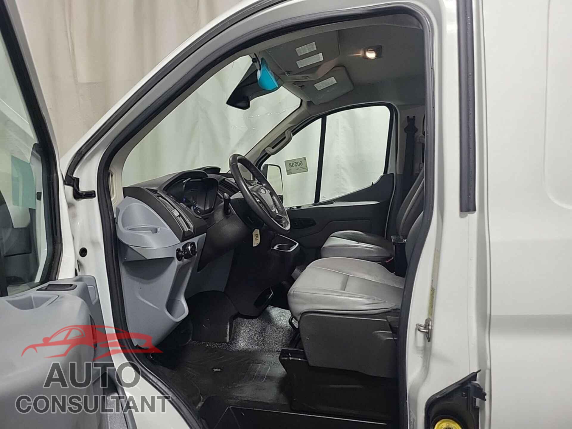 FORD TRANSIT 2015 - 1FTNR1YM9FKB32941