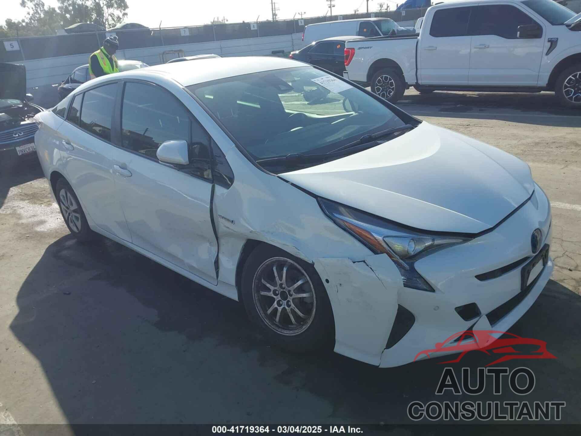TOYOTA PRIUS 2017 - JTDKBRFU2H3043413