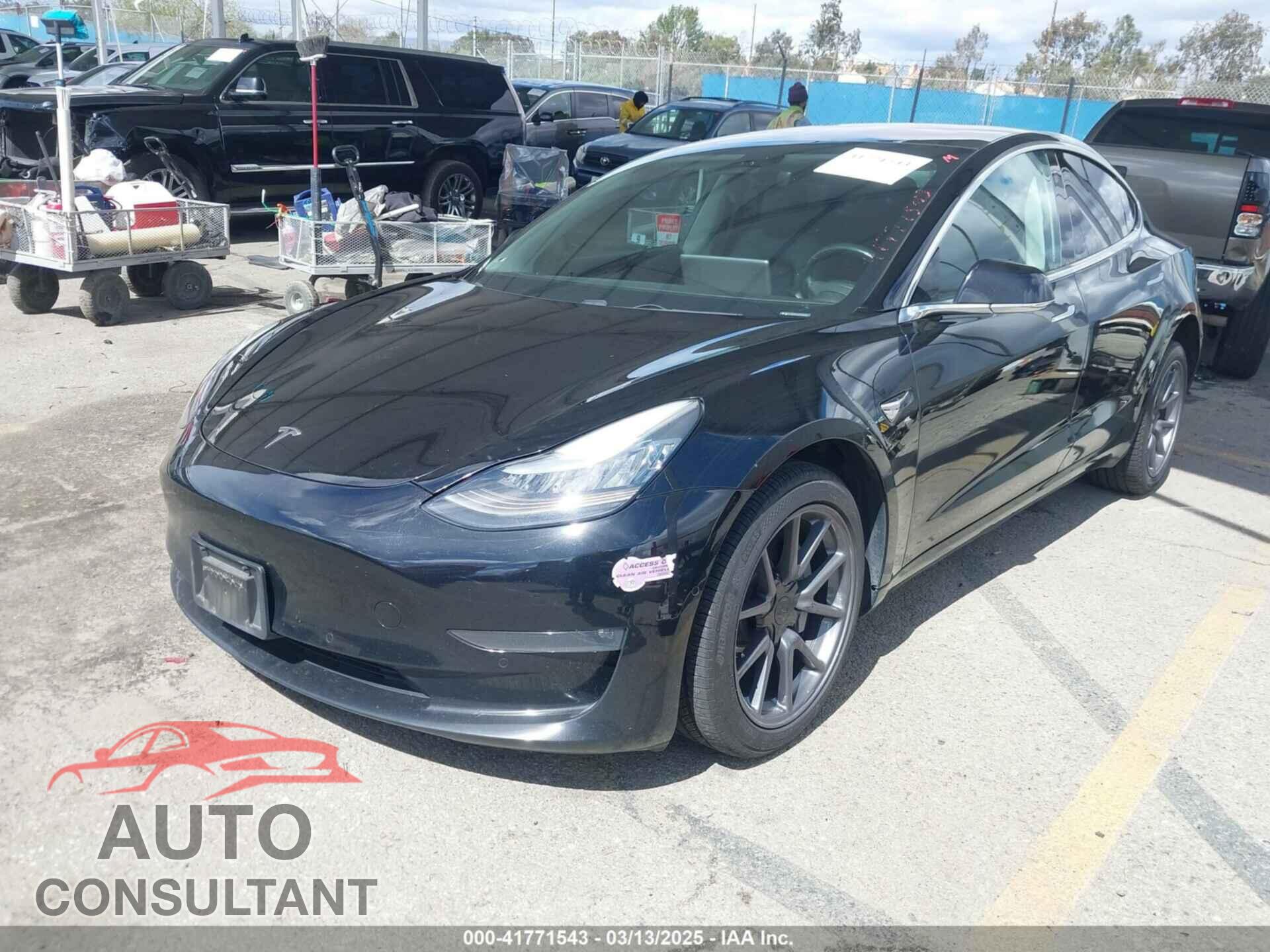 TESLA MODEL 3 2019 - 5YJ3E1EA3KF325056