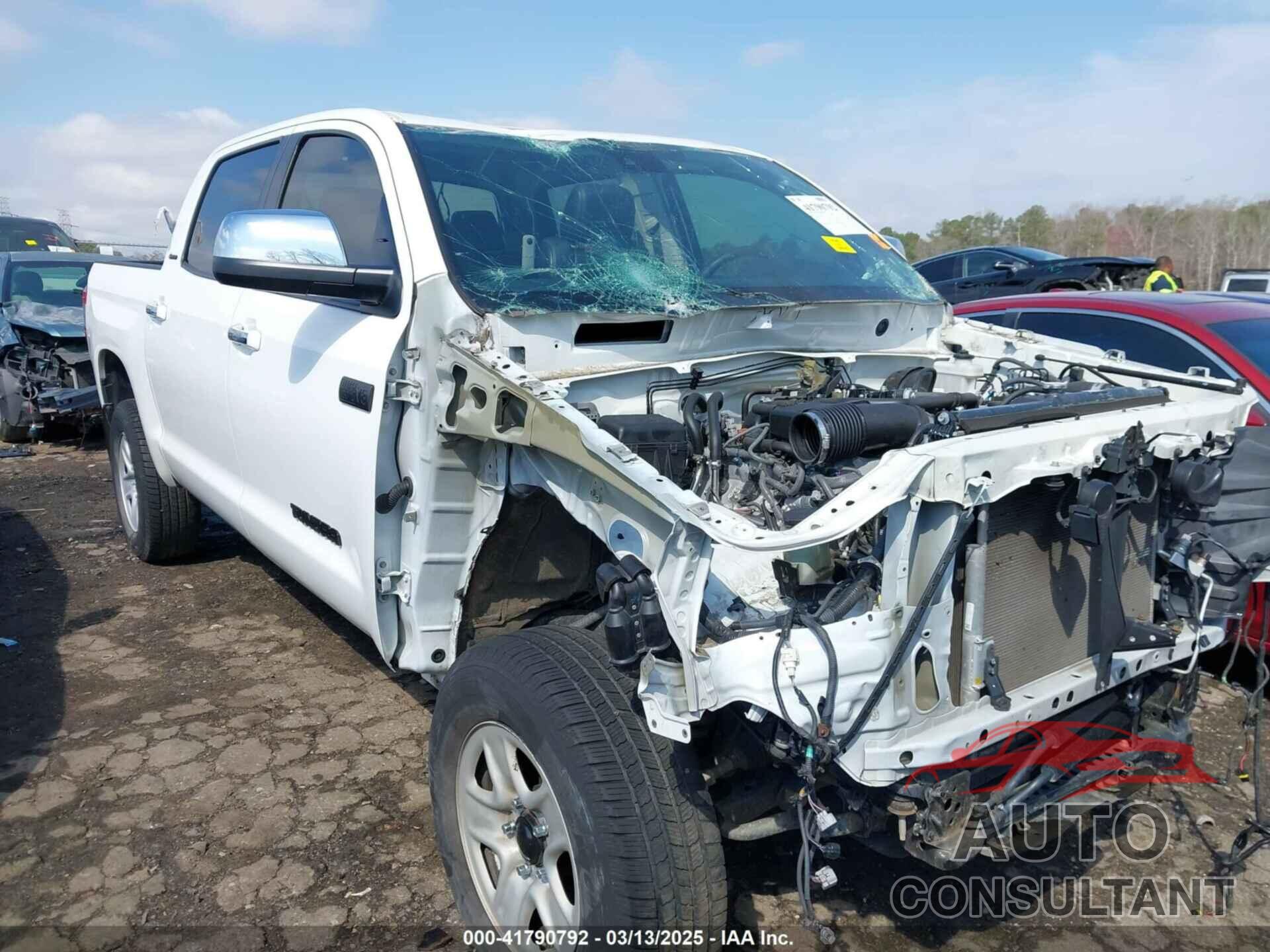 TOYOTA TUNDRA 2020 - 5TFHY5F18LX888243