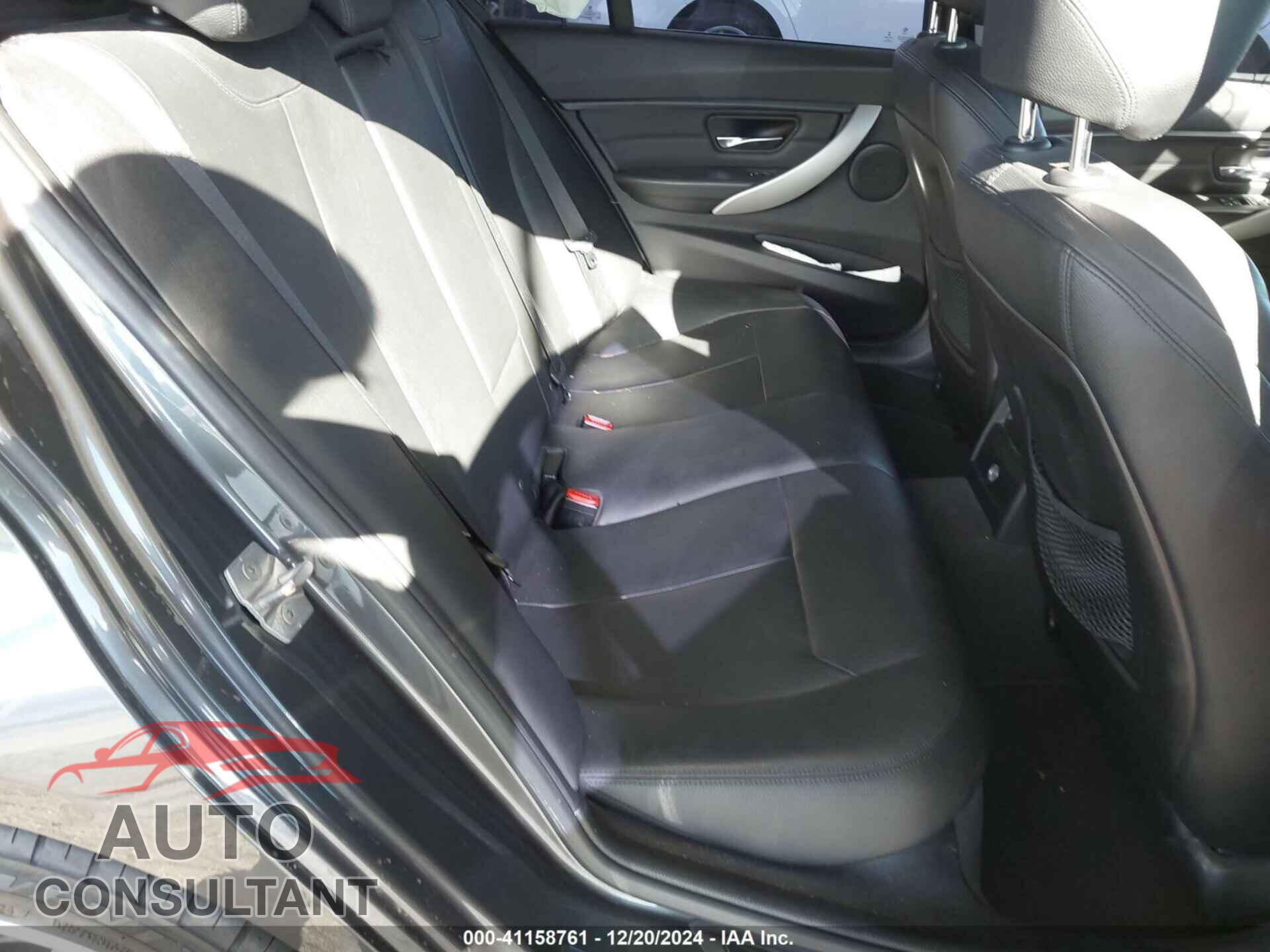 BMW 320I 2016 - WBA8E1G54GNU11262