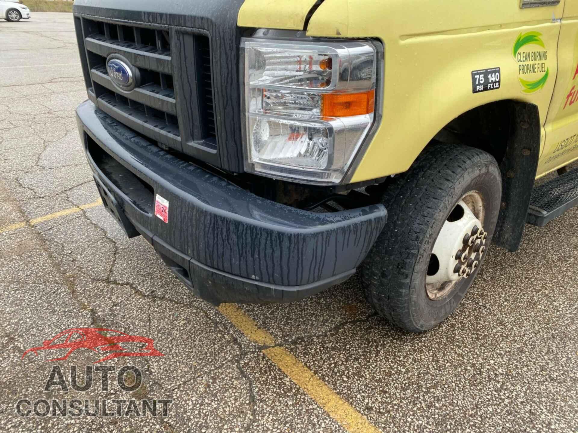 FORD ECONOLINE 2019 - 1FDXE4FS2KDC19274