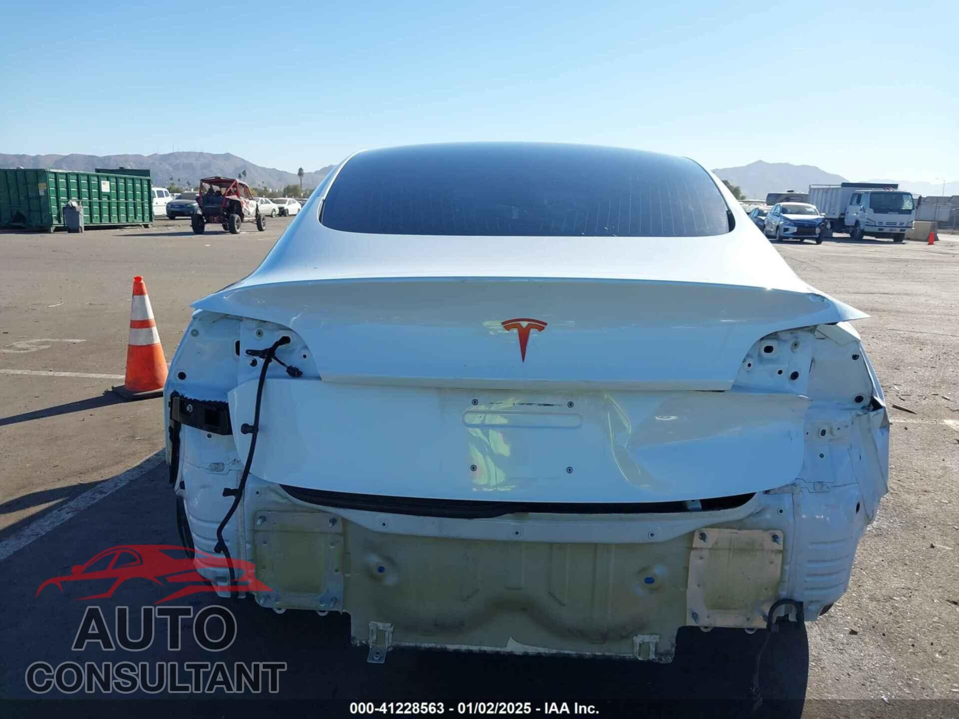 TESLA MODEL 3 2018 - 5YJ3E1EA8JF053084