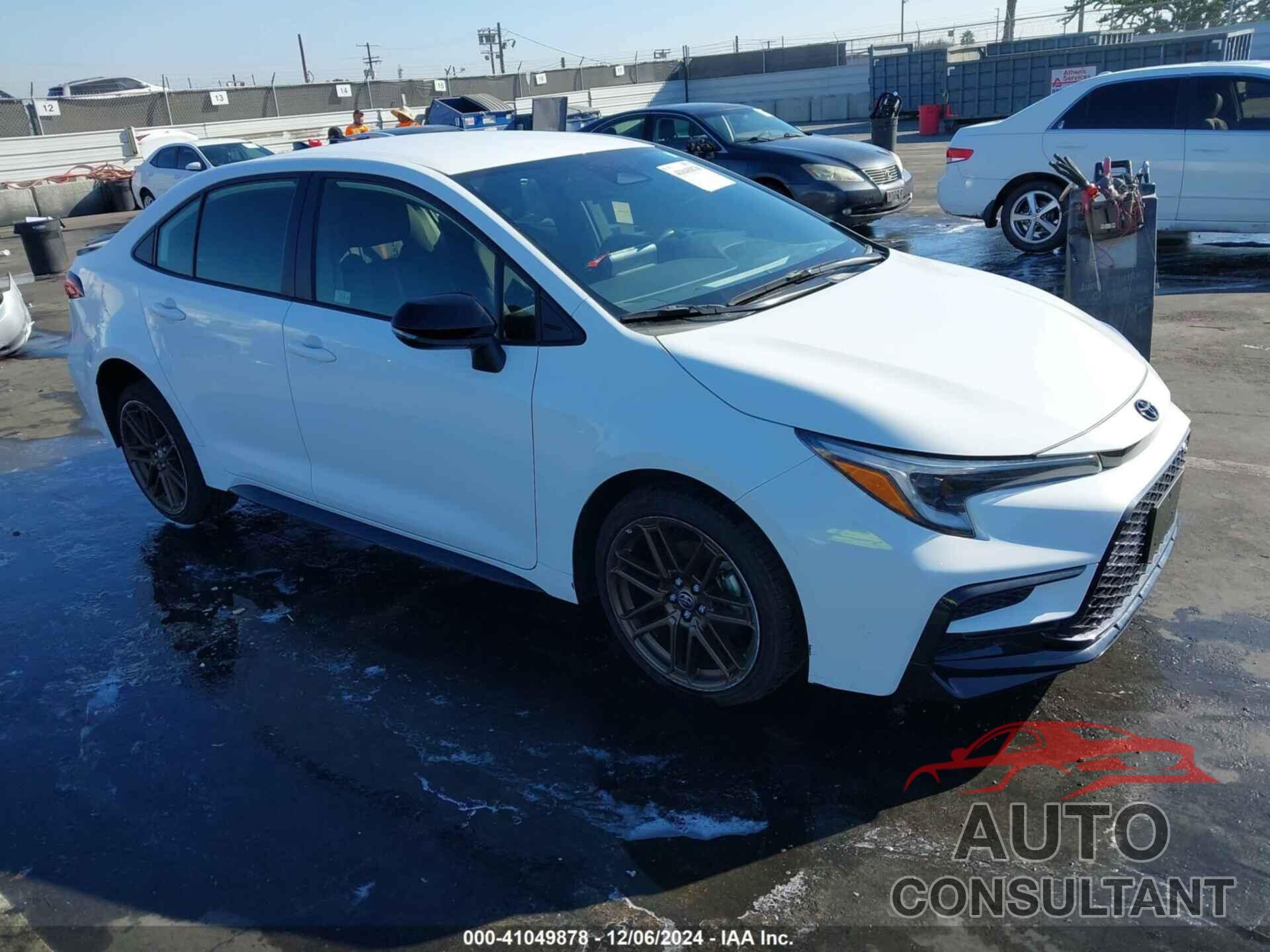TOYOTA COROLLA 2024 - JTDBCMFE0R3038818