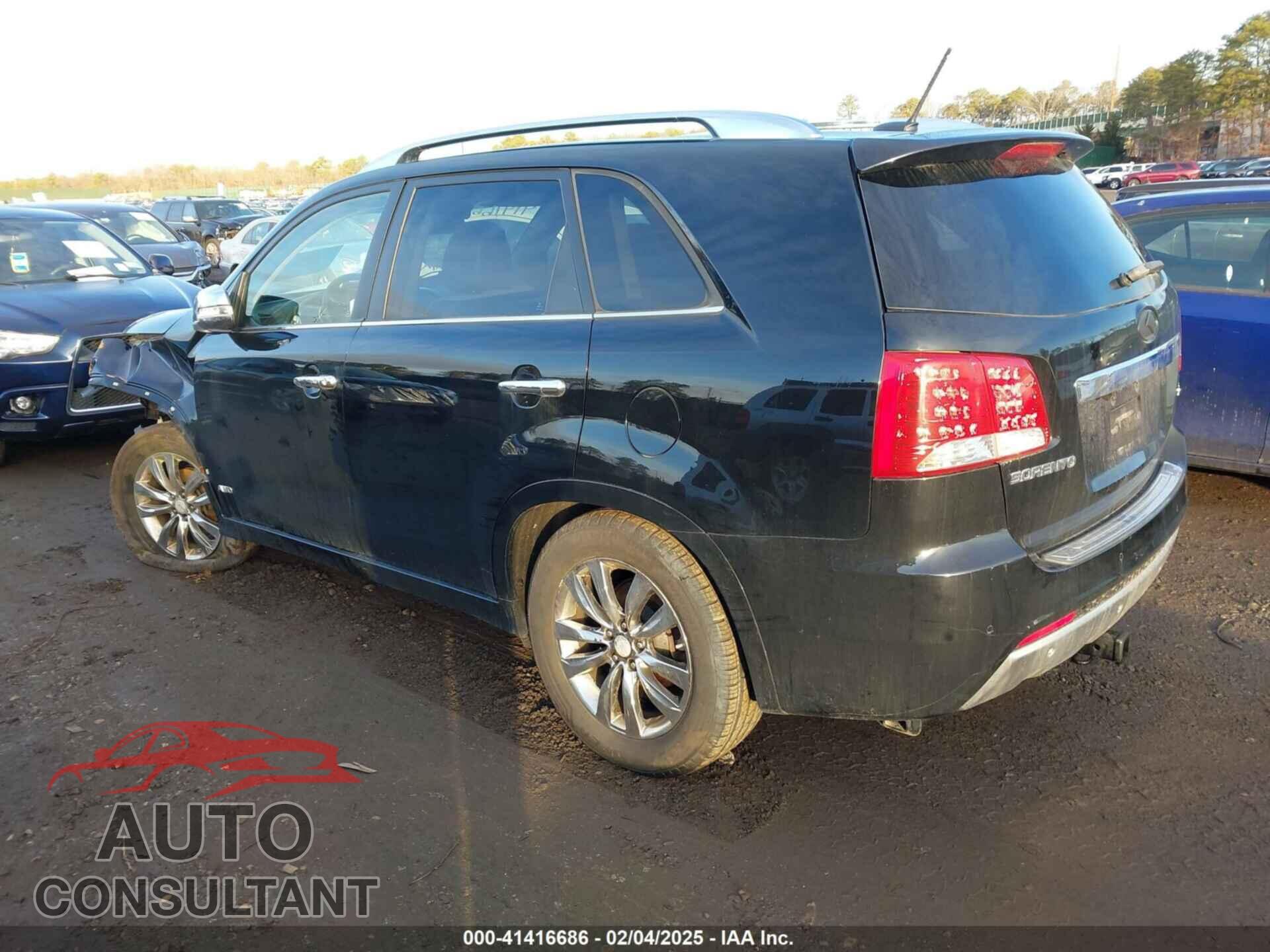 KIA SORENTO 2013 - 5XYKWDA28DG324683