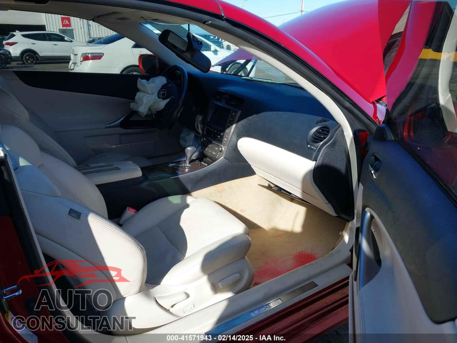 LEXUS IS 250C 2010 - JTHFF2C20A2507339