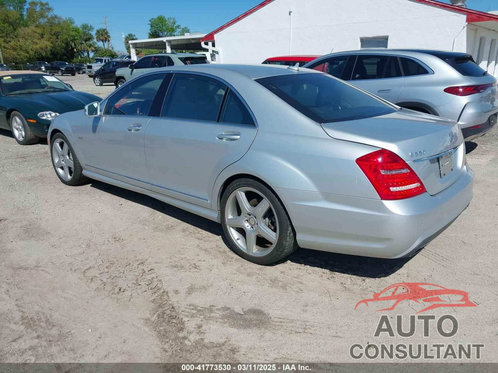 MERCEDES-BENZ S 550 2012 - WDDNG7DB0CA426586