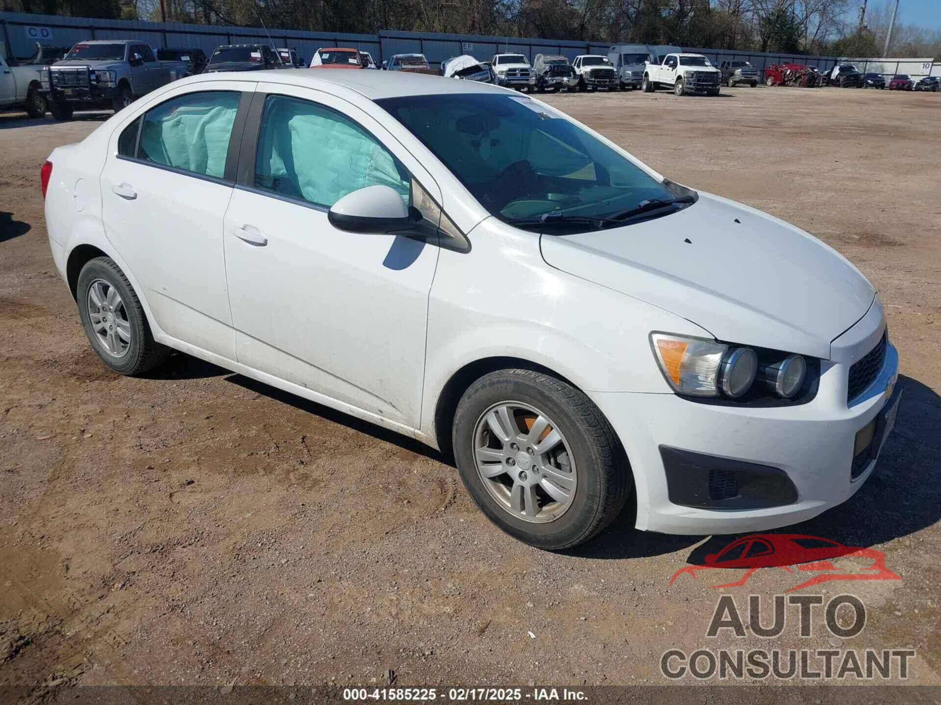 CHEVROLET SONIC 2013 - 1G1JC5SG7D4197825