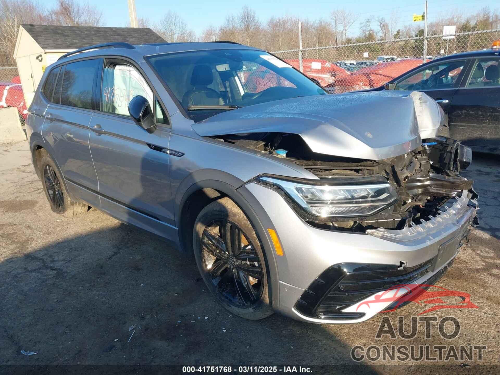 VOLKSWAGEN TIGUAN 2022 - 3VV8B7AXXNM156120