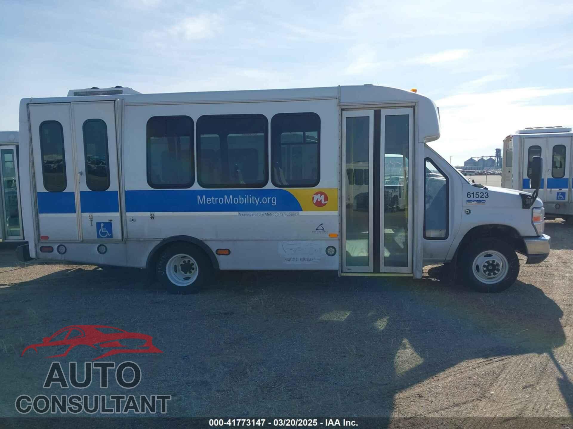FORD E-450 CUTAWAY 2019 - 1FDFE4FS2KDC60614
