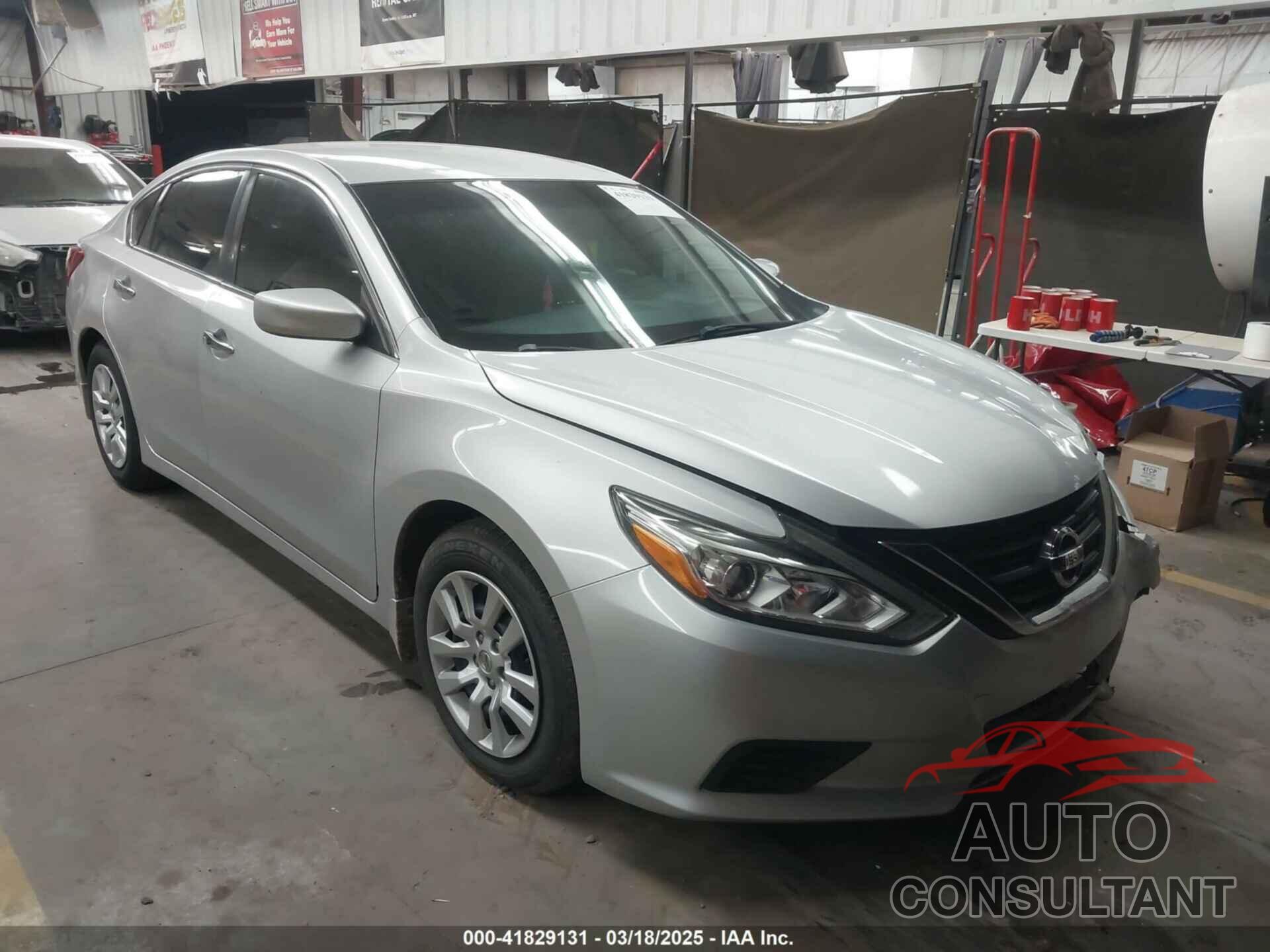 NISSAN ALTIMA 2018 - 1N4AL3AP2JC299716