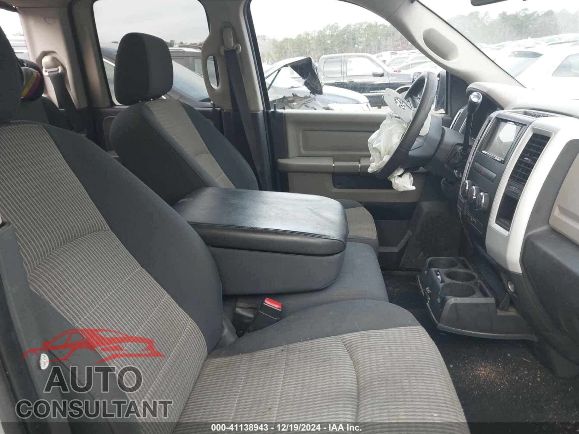 DODGE RAM 1500 2009 - 1D3HB18P99S802477