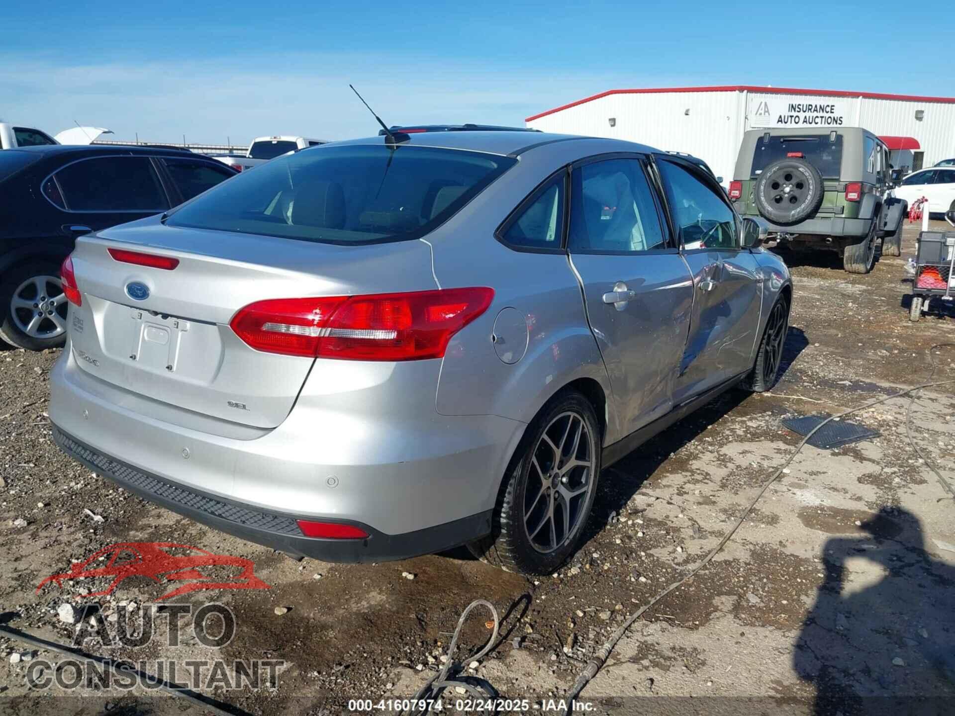 FORD FOCUS 2017 - 1FADP3H24HL327179