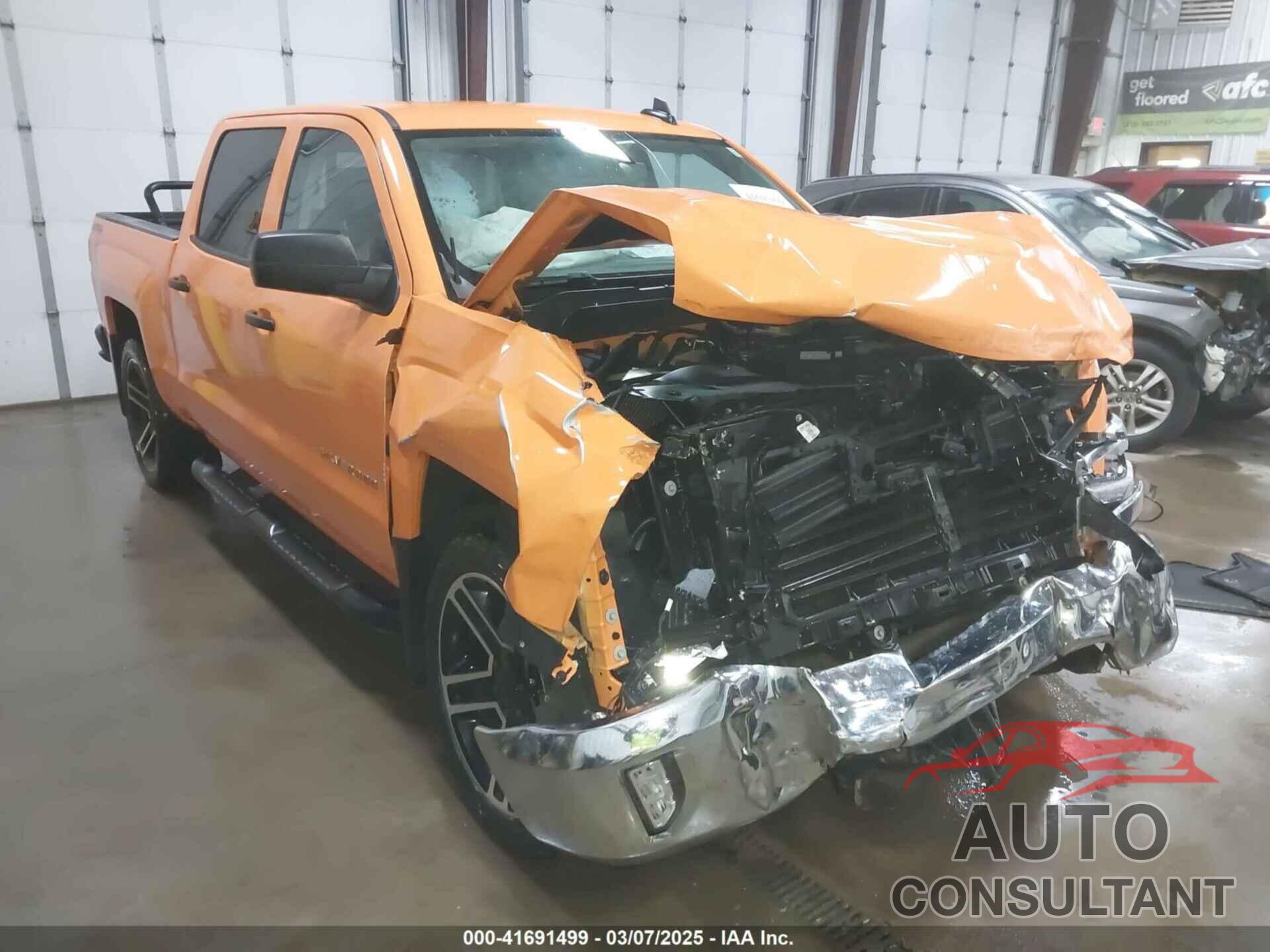 CHEVROLET SILVERADO 1500 2018 - 3GCUKREC3JG395114