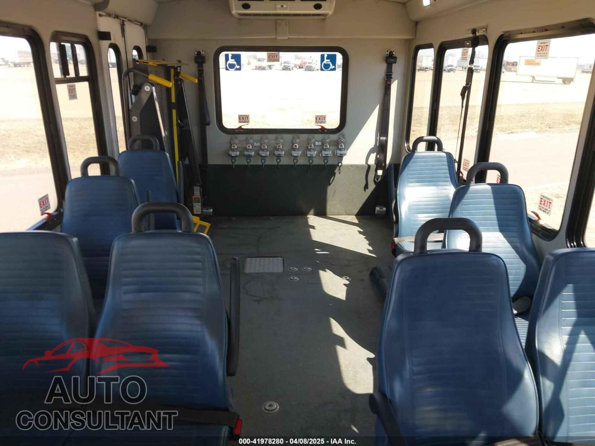 FORD E-450 CUTAWAY 2019 - 1FDFE4FSXKDC32026