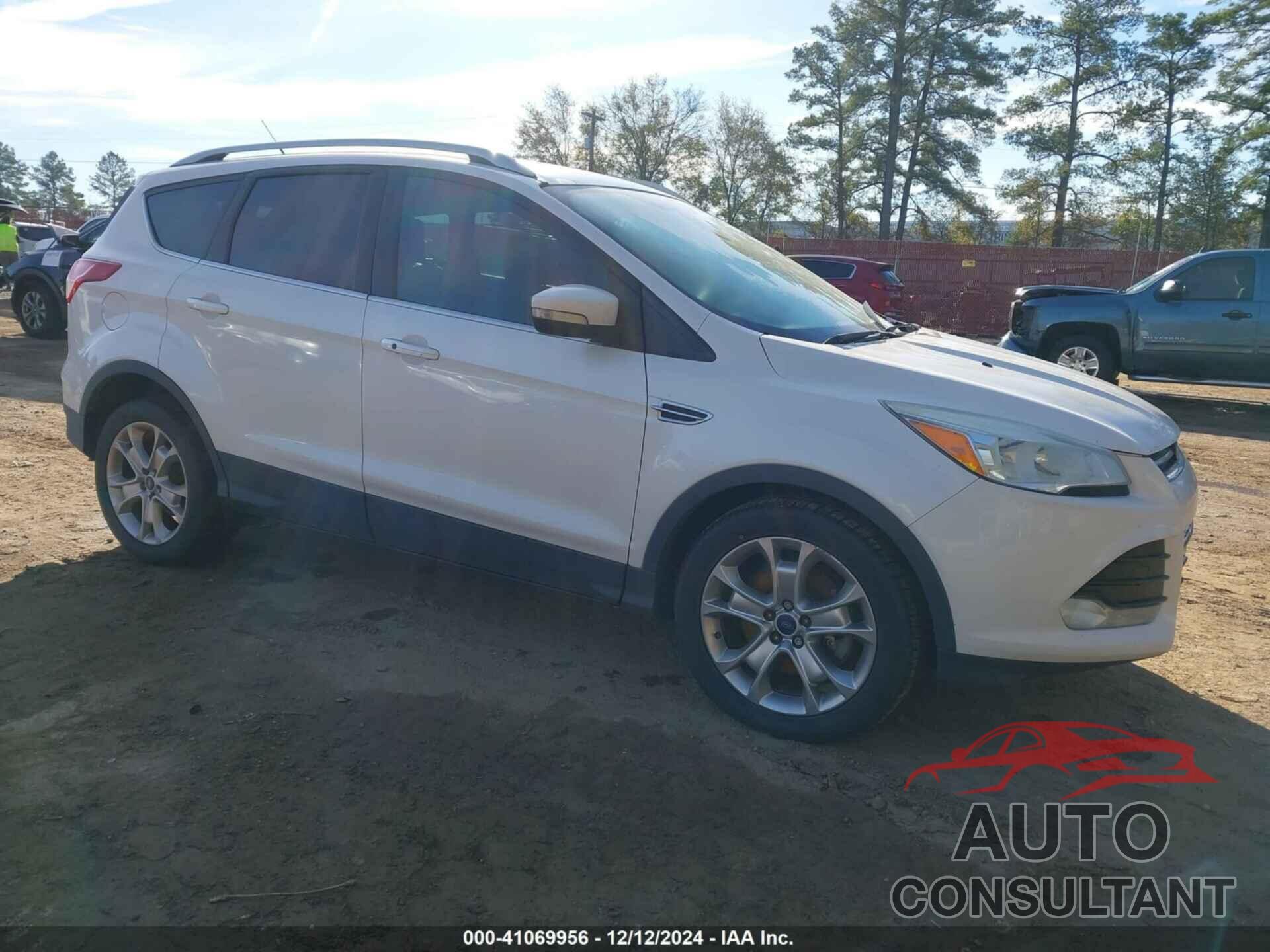 FORD ESCAPE 2015 - 1FMCU9J90FUA83106