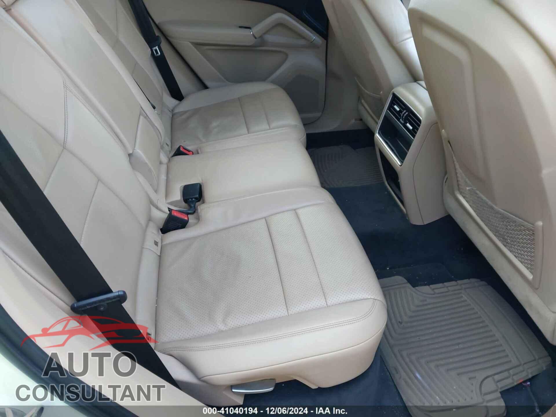 PORSCHE CAYENNE 2019 - WP1AA2AY4KDA12700