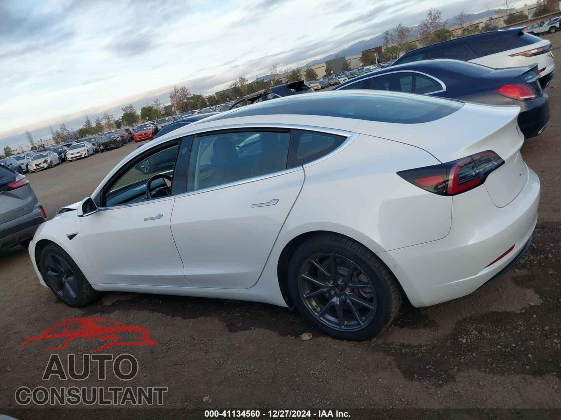 TESLA MODEL 3 2018 - 5YJ3E1EA6JF044335