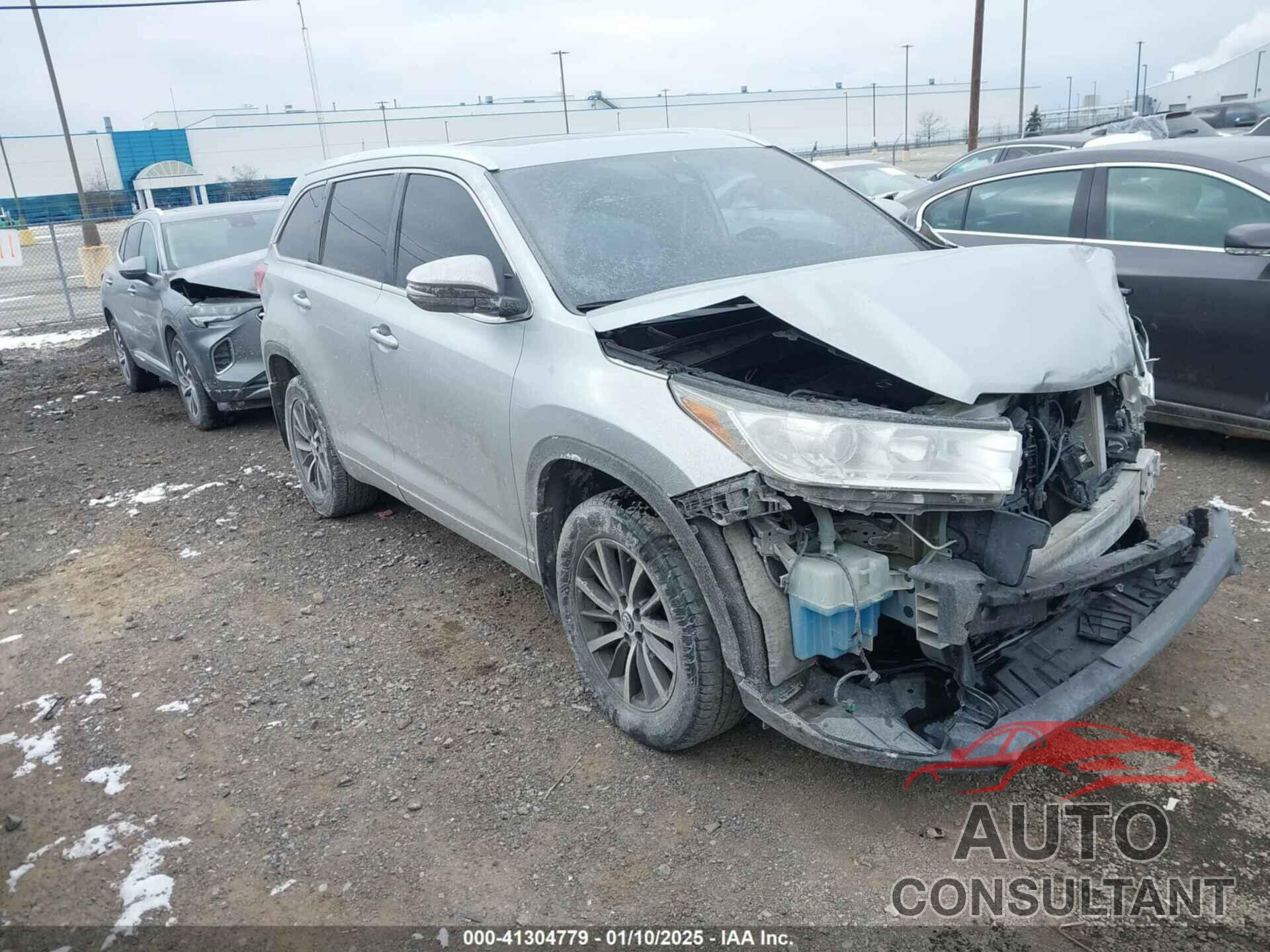 TOYOTA HIGHLANDER 2018 - 5TDJZRFH2JS558250