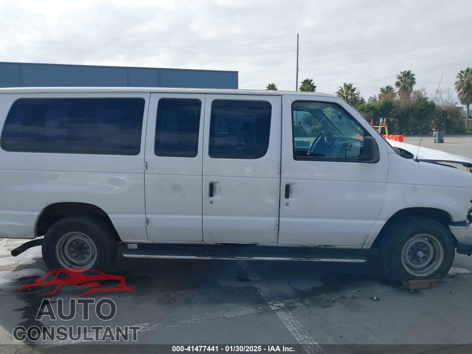 FORD E-350 SUPER DUTY 2013 - 1FBSS3BL4DDA83236