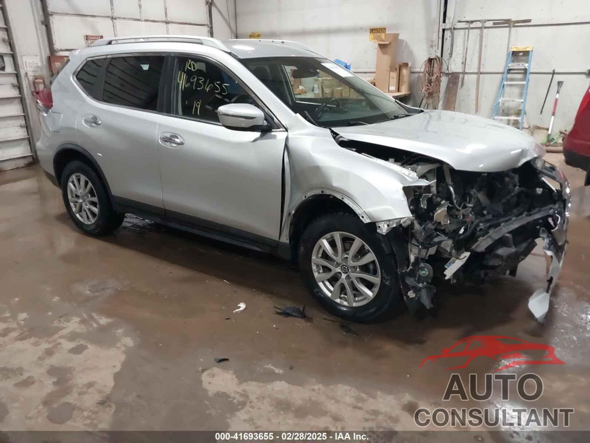 NISSAN ROGUE 2019 - KNMAT2MV3KP502749