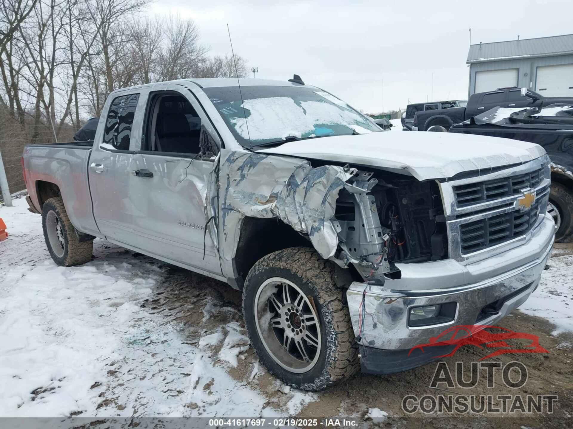 CHEVROLET SILVERADO 1500 2015 - 1GCVKREC0FZ252519