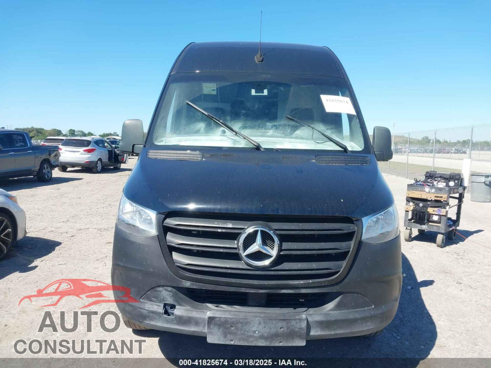MERCEDES-BENZ SPRINTER 2500 2019 - WD4PF1CD8KP143473