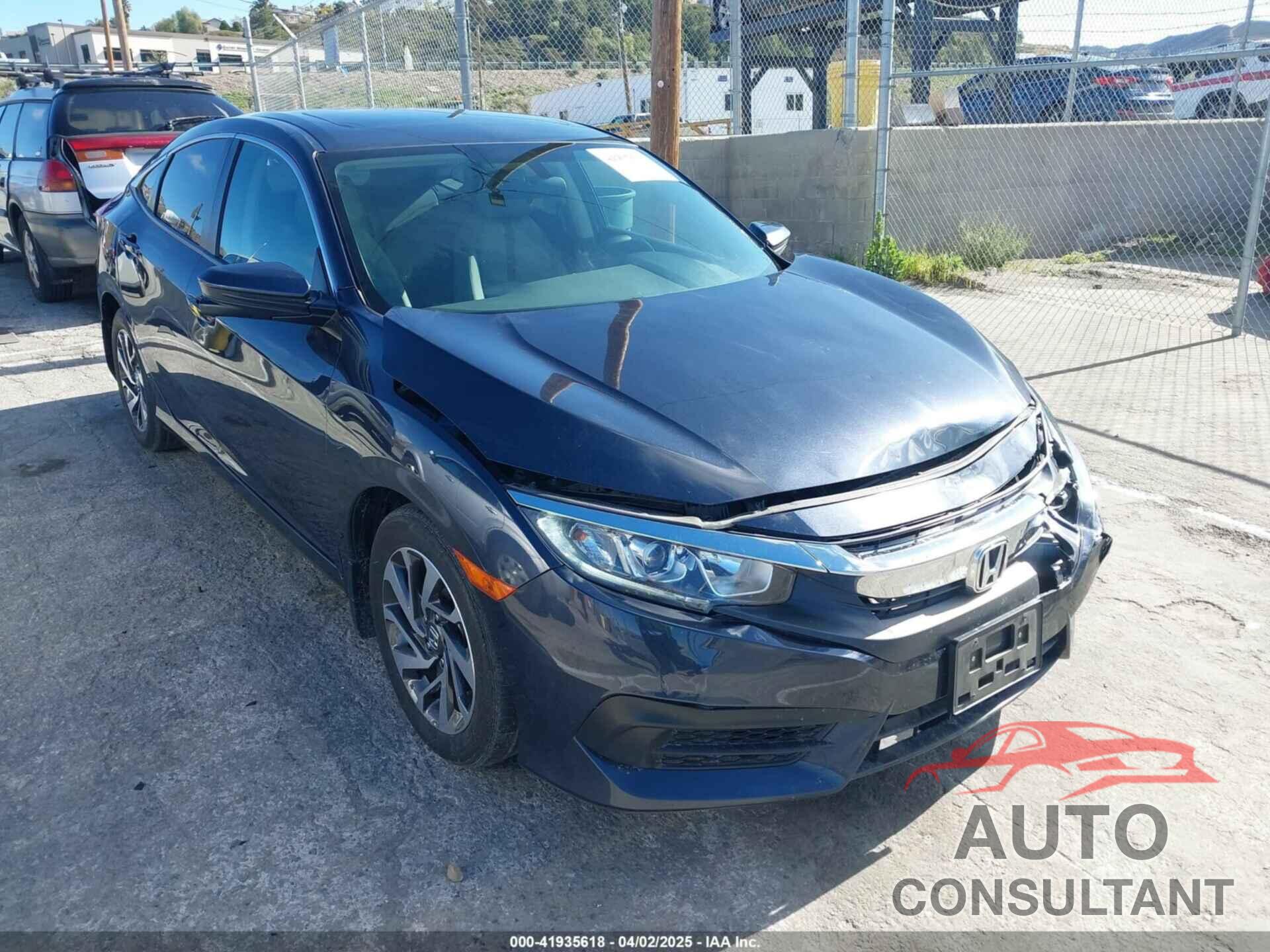 HONDA CIVIC 2018 - 2HGFC2F74JH536949
