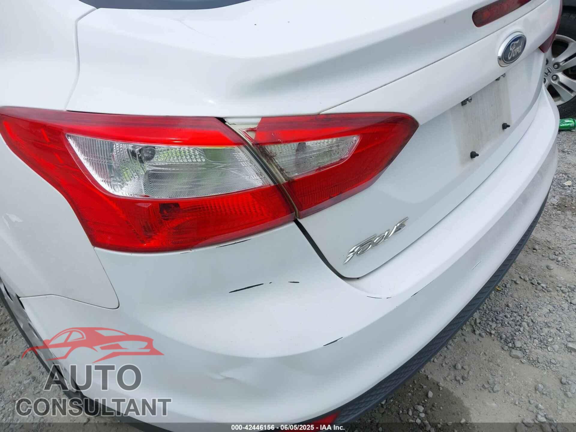 FORD FOCUS 2012 - 1FAHP3E21CL287433