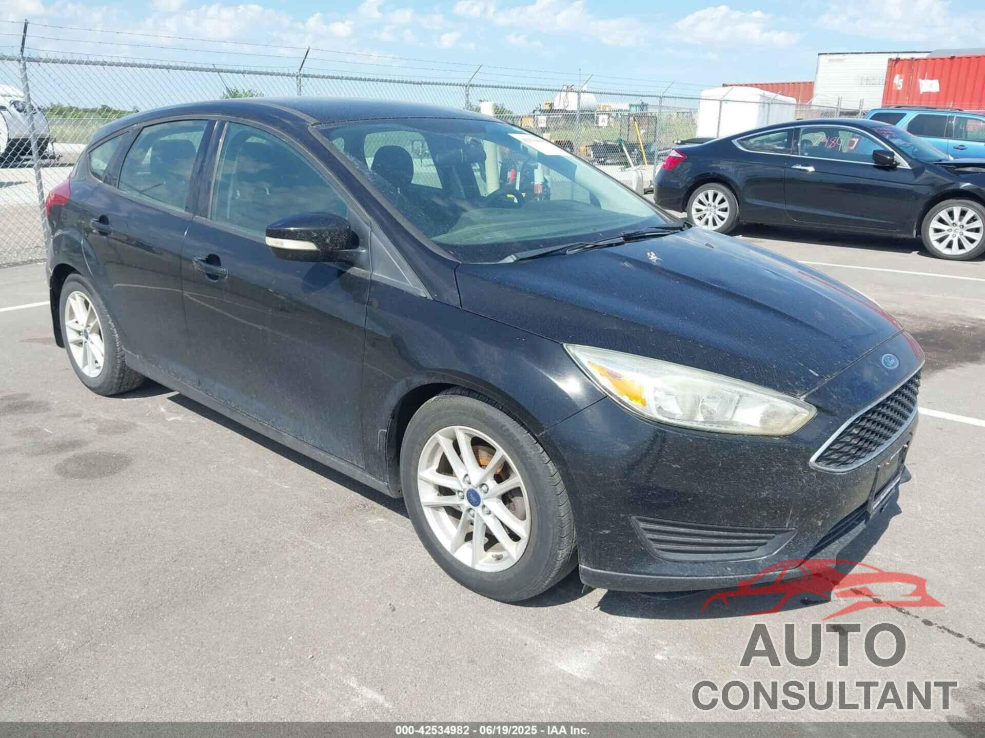 FORD FOCUS 2016 - 1FADP3K2XGL275435