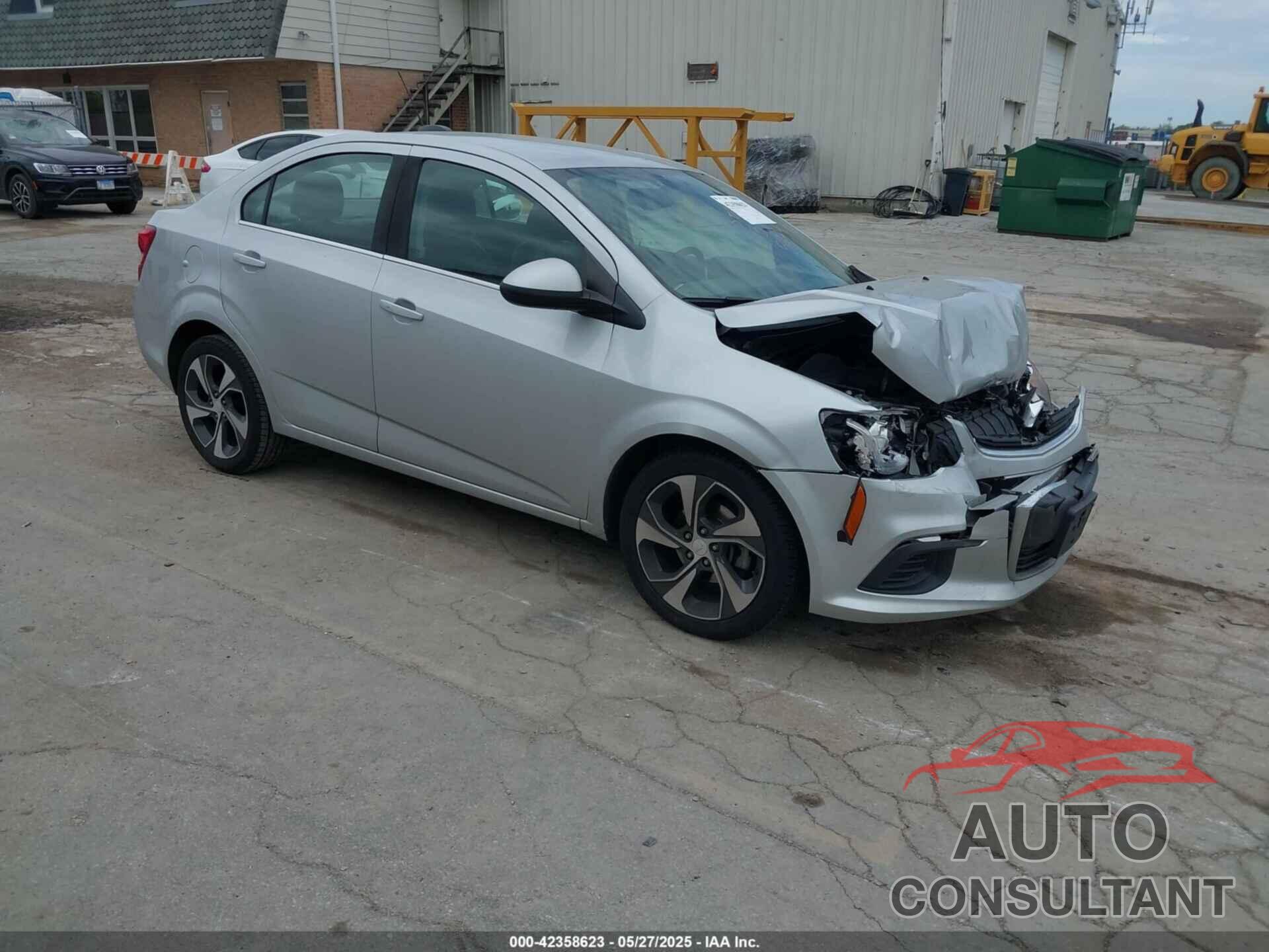 CHEVROLET SONIC 2019 - 1G1JF5SB9K4121032