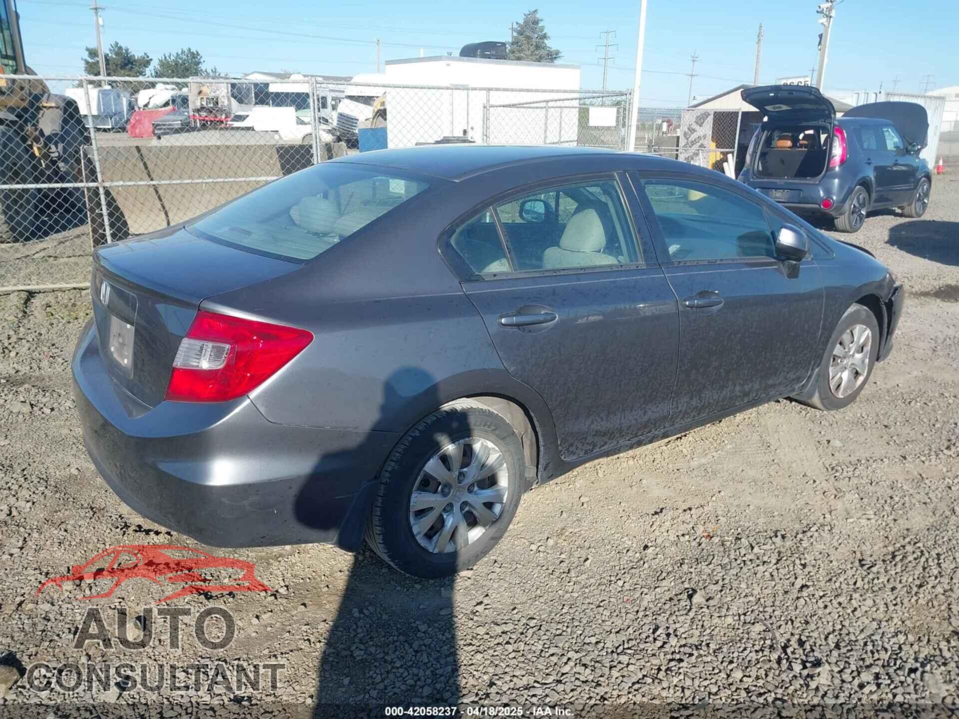 HONDA CIVIC 2012 - 2HGFB2F55CH522059