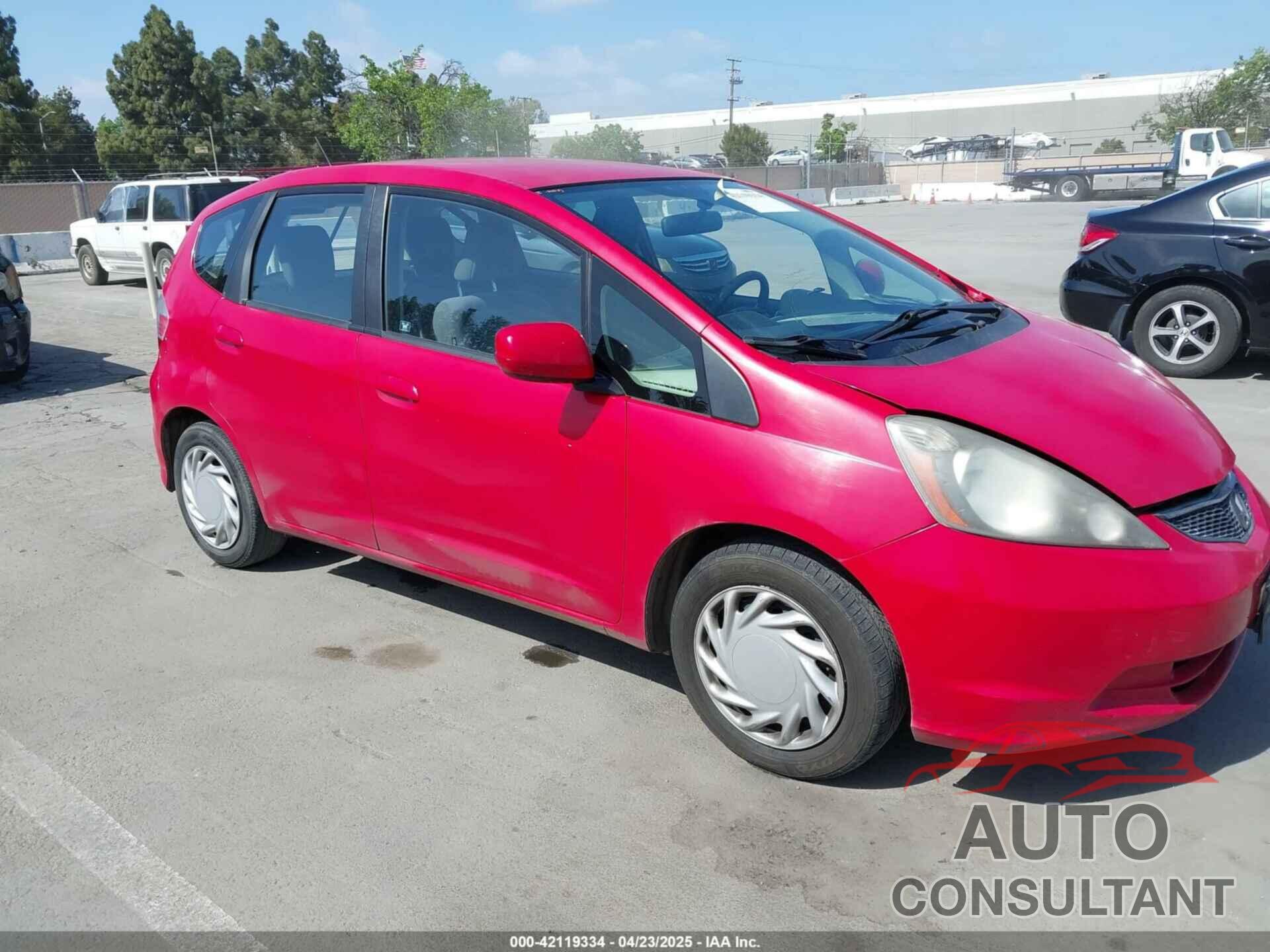HONDA FIT 2013 - JHMGE8H38DC037362