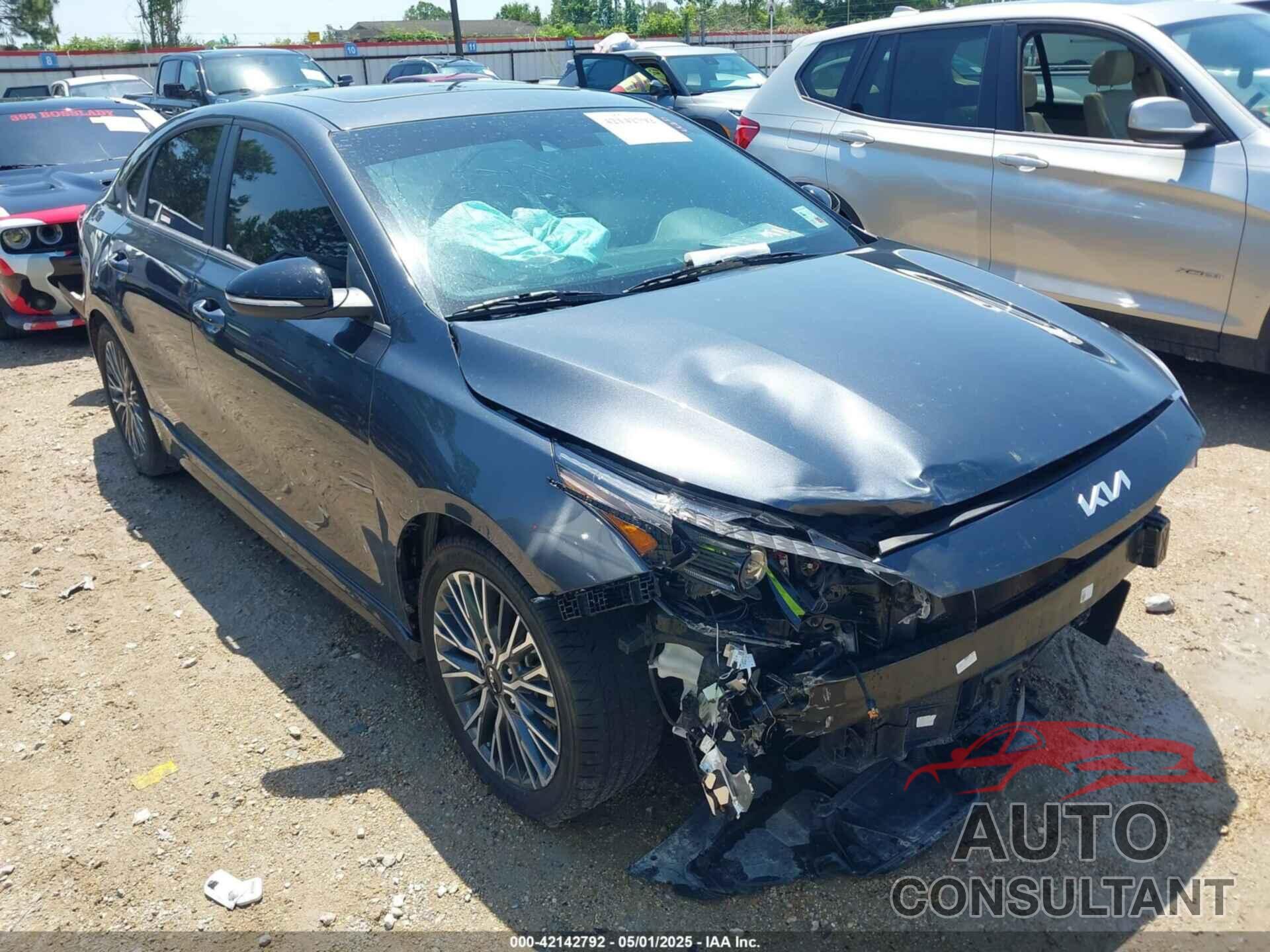 KIA FORTE 2024 - 3KPF54AD8RE715682