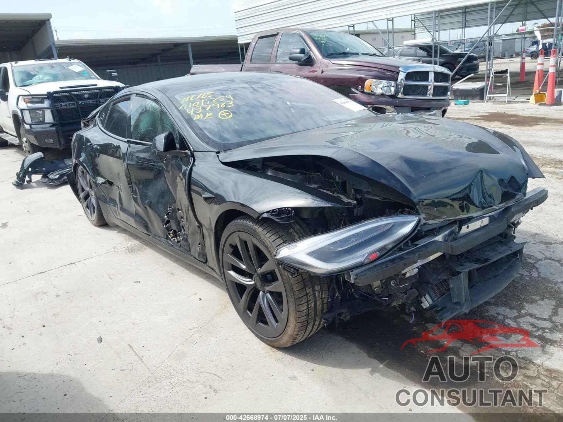 TESLA MODEL S 2021 - 5YJSA1E53MF437983