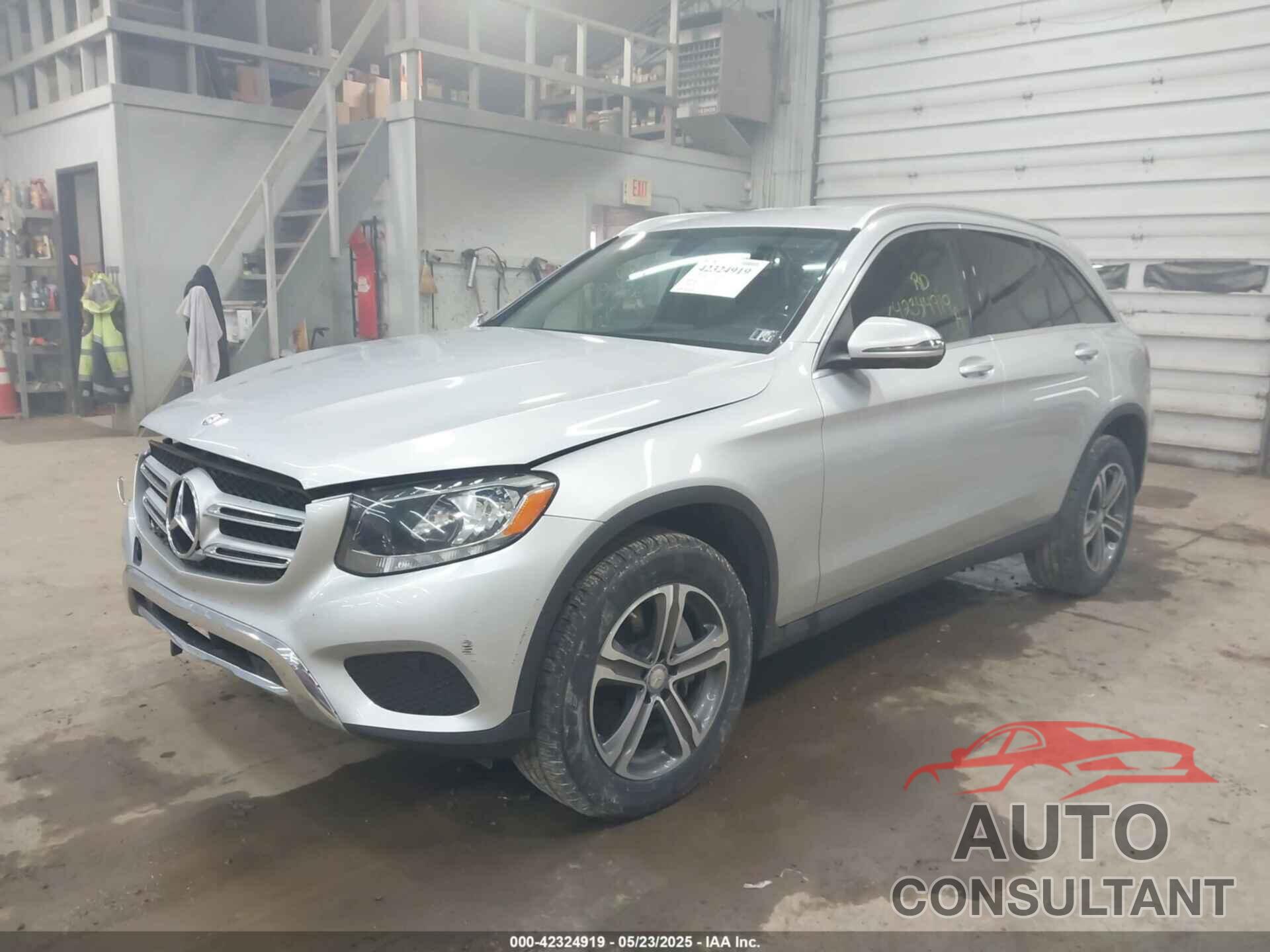 MERCEDES-BENZ GLC 300 2016 - WDC0G4KB6GF098521
