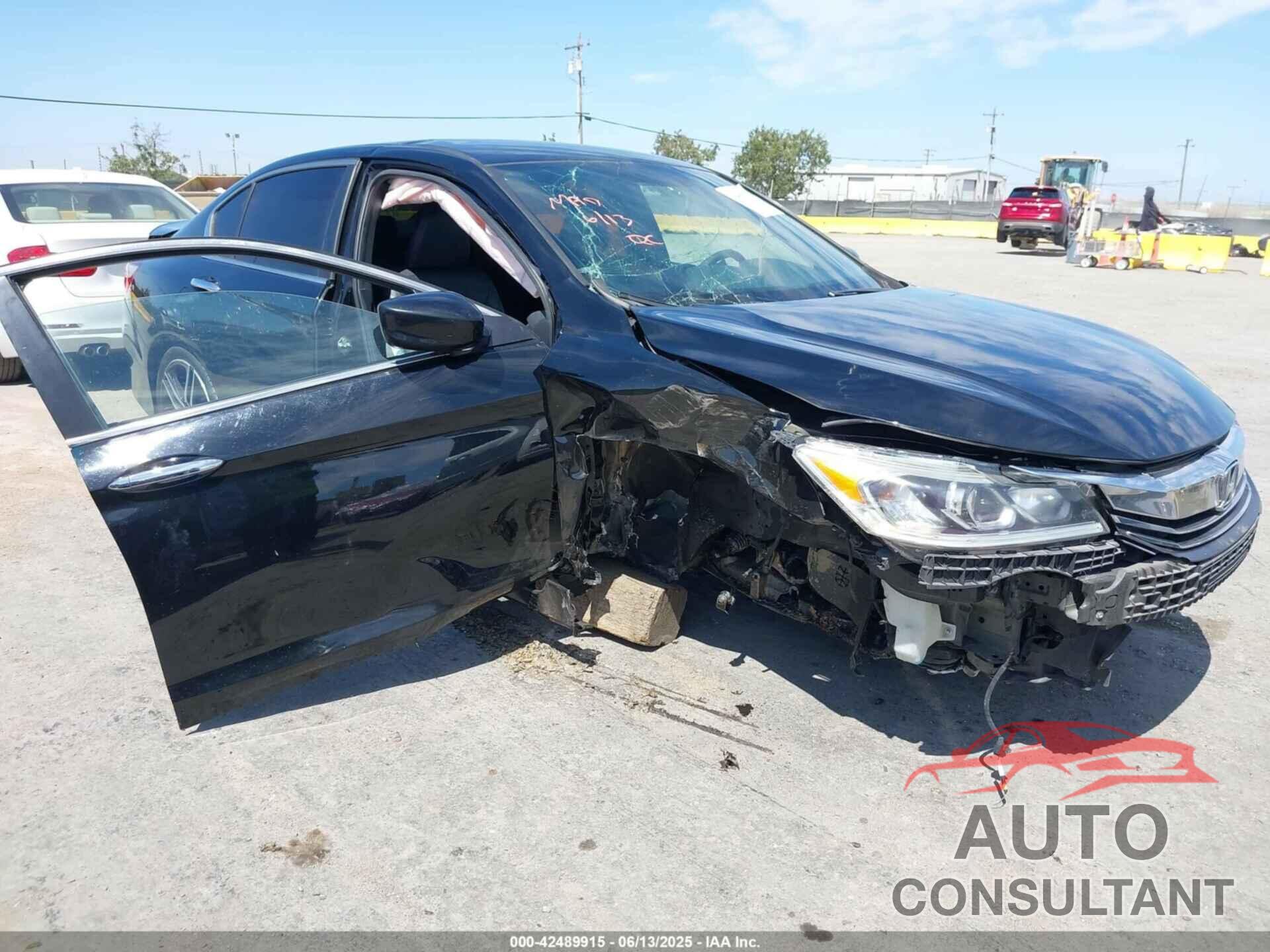 HONDA ACCORD 2017 - 1HGCR2F15HA158839