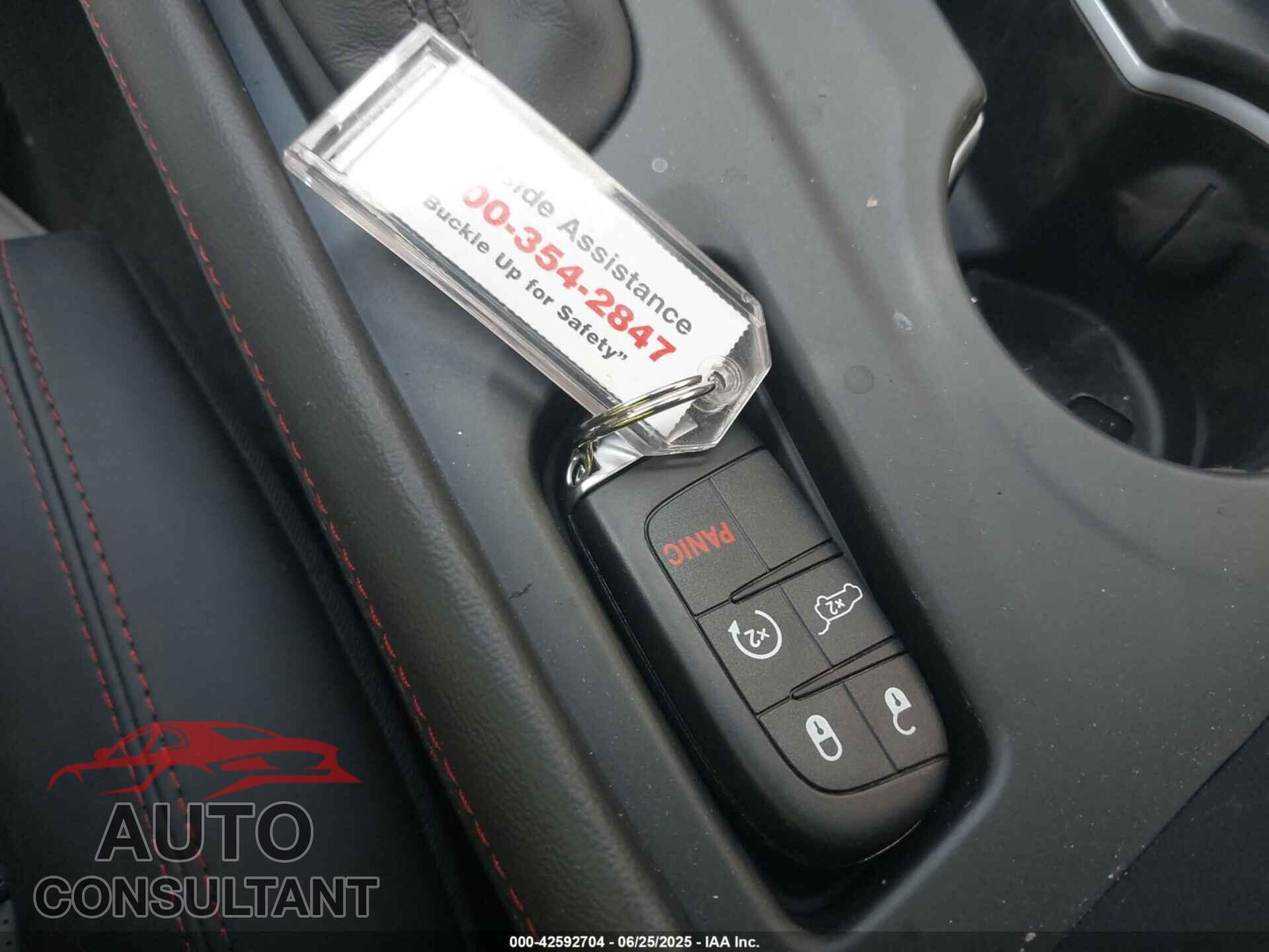 DODGE DURANGO 2025 - 1C4RDJDG1SC539625