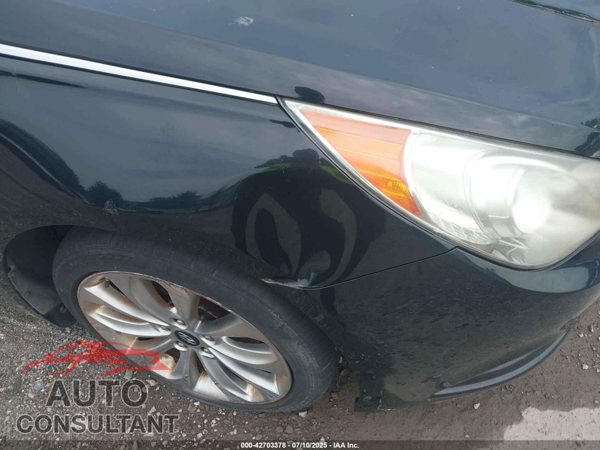 HYUNDAI SONATA 2011 - 5NPEC4AC0BH112493