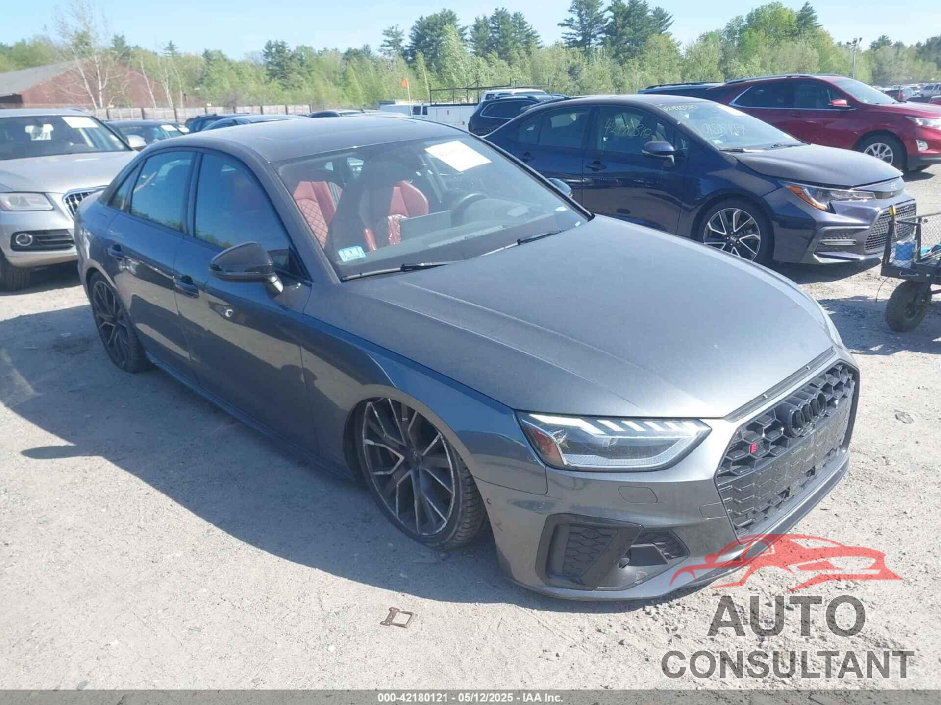 AUDI S4 2023 - WAUC4AF43PA043654