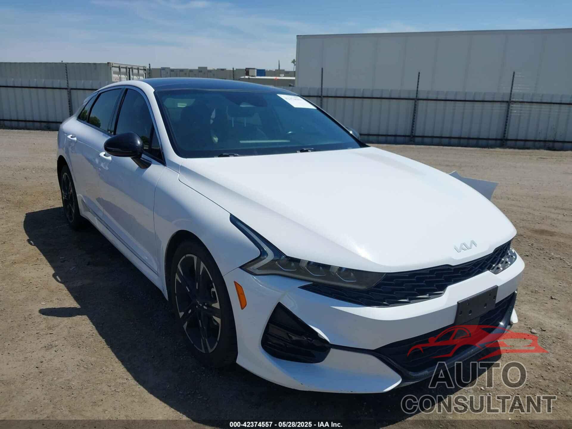 KIA K5 2022 - 5XXG64J25NG084424