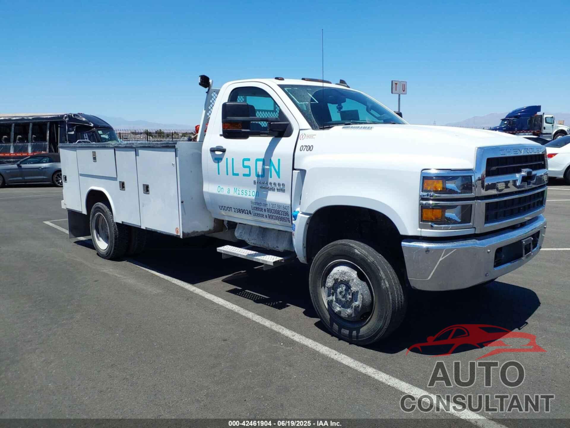 CHEVROLET SILVERADO MD 2023 - 1HTKJPVM5PH333562