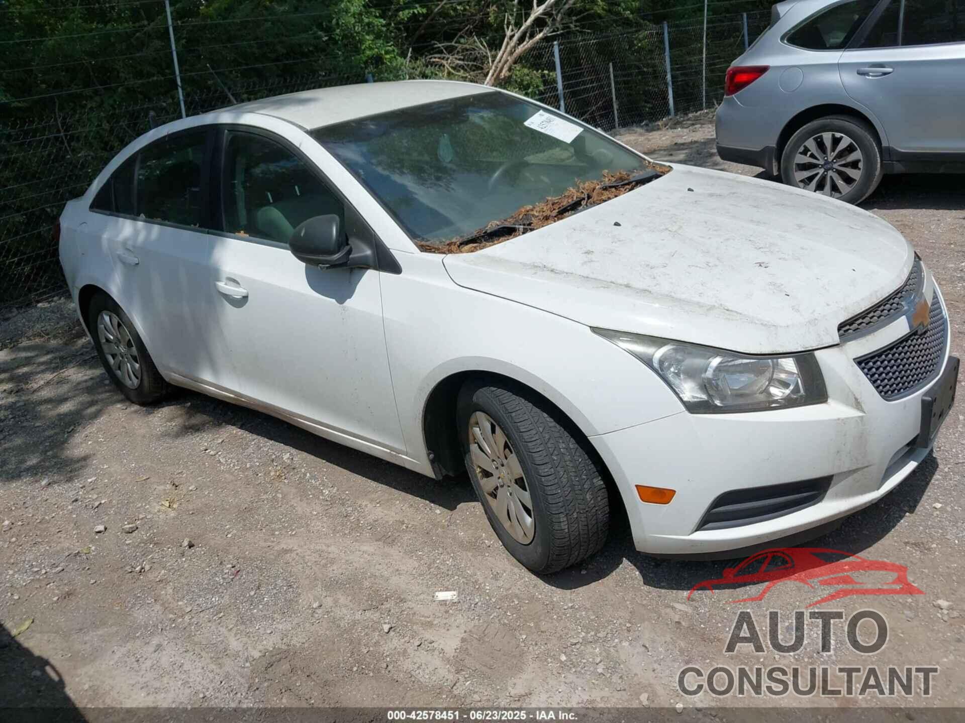 CHEVROLET CRUZE 2011 - 1G1PC5SH5B7257244